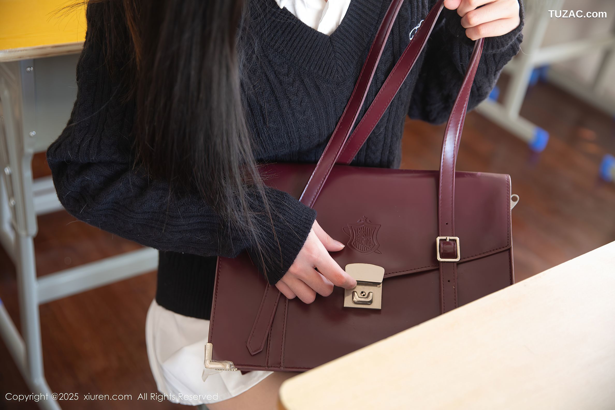 XiuRen秀人网-10078-刘婷婷-黑针织衫白衬衫短裙清纯女生教室自慰-2025.03.27