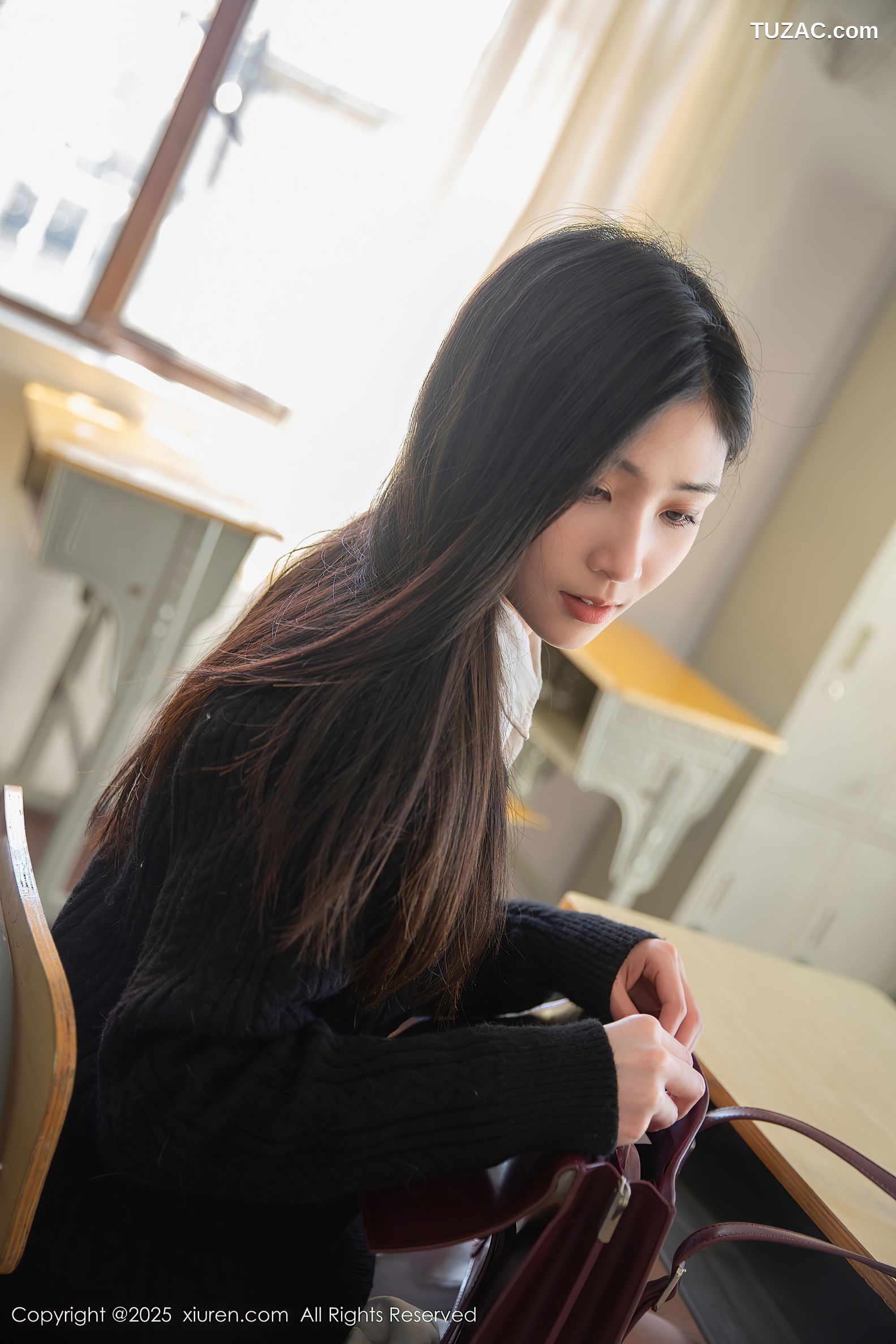 XiuRen秀人网-10078-刘婷婷-黑针织衫白衬衫短裙清纯女生教室自慰-2025.03.27