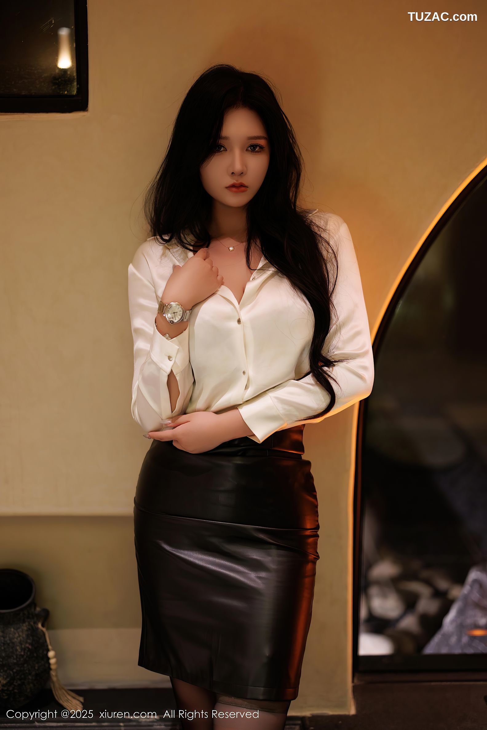 XiuRen秀人网-10097-娜比-OL白衬衫黑皮短裙黑丝-2025.04.01