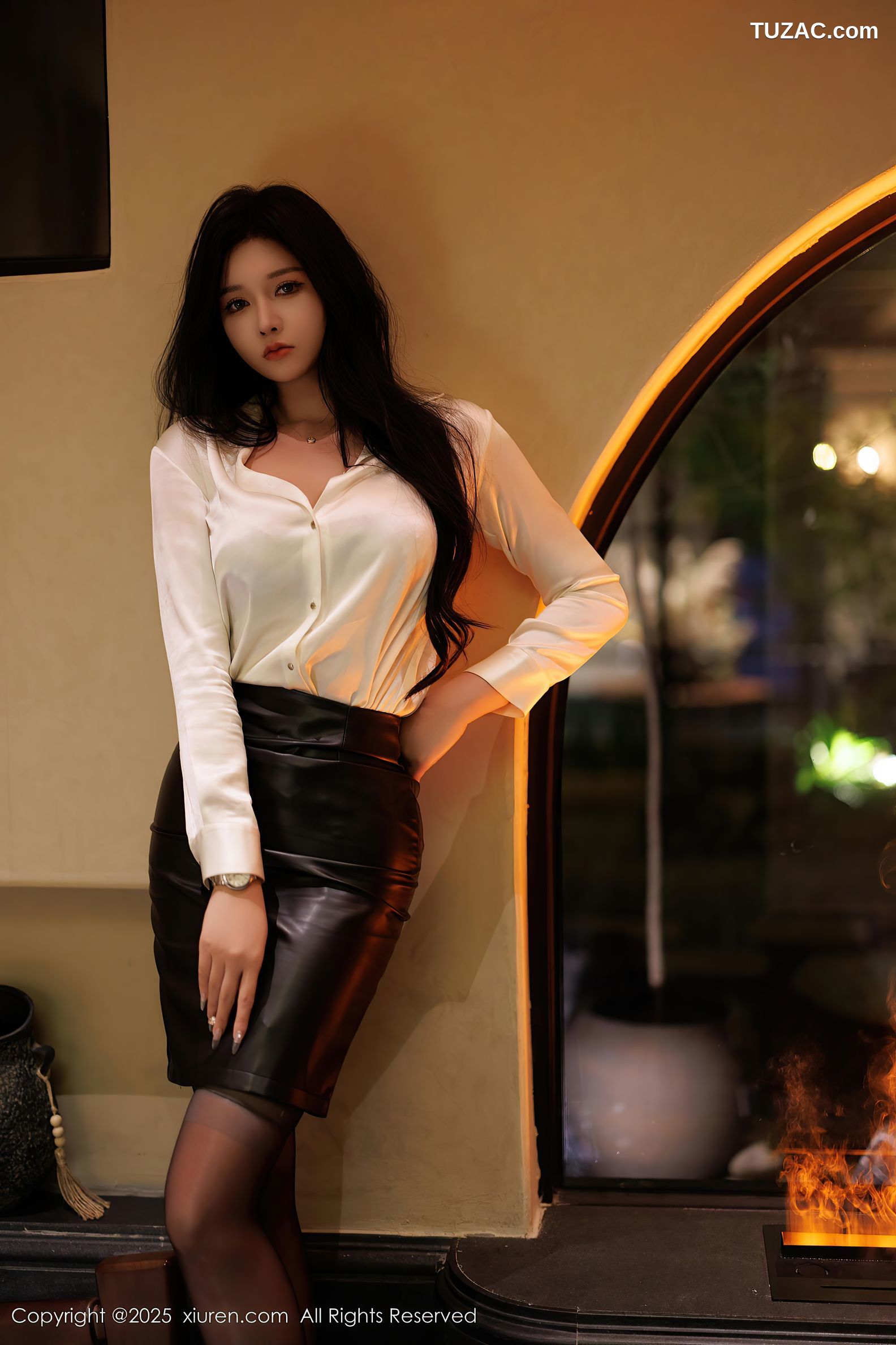 XiuRen秀人网-10097-娜比-OL白衬衫黑皮短裙黑丝-2025.04.01