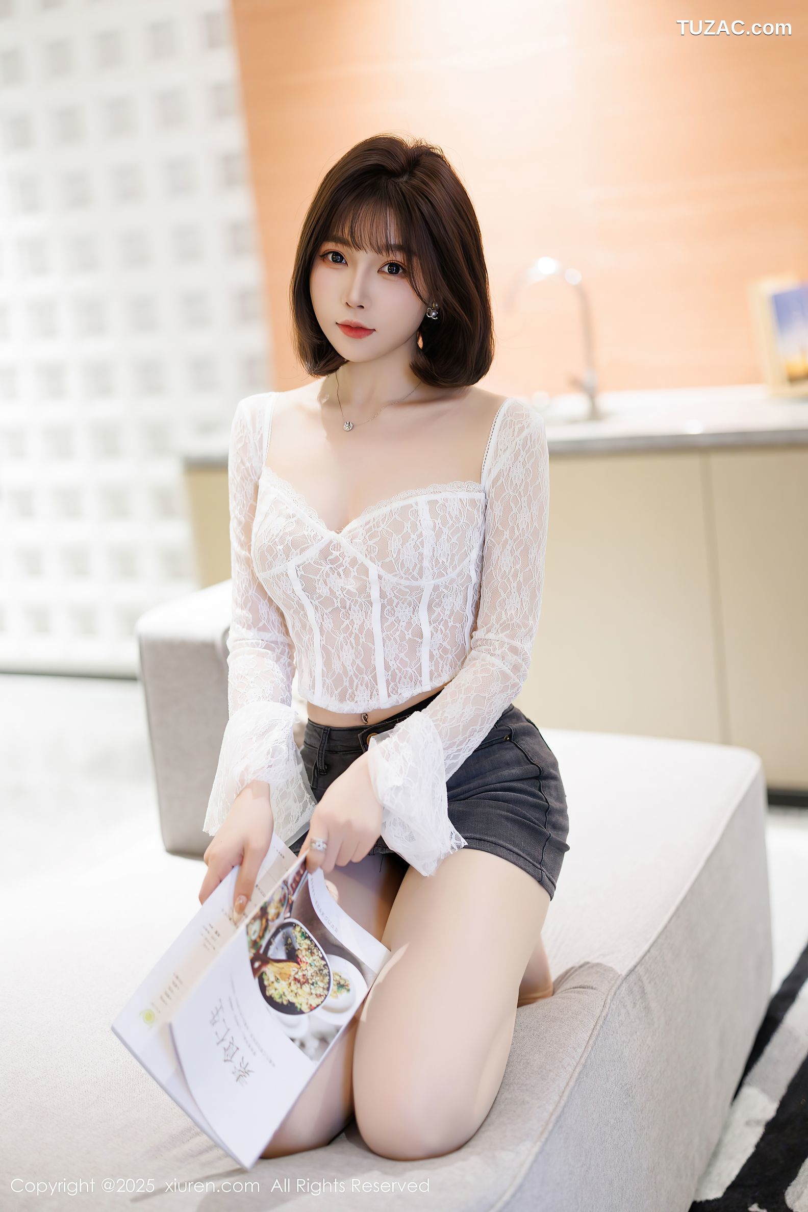 XiuRen秀人网-10113-徐莉芝Booty-白T牛仔短裙-蓝连衣短裙黑丝-2025.04.03