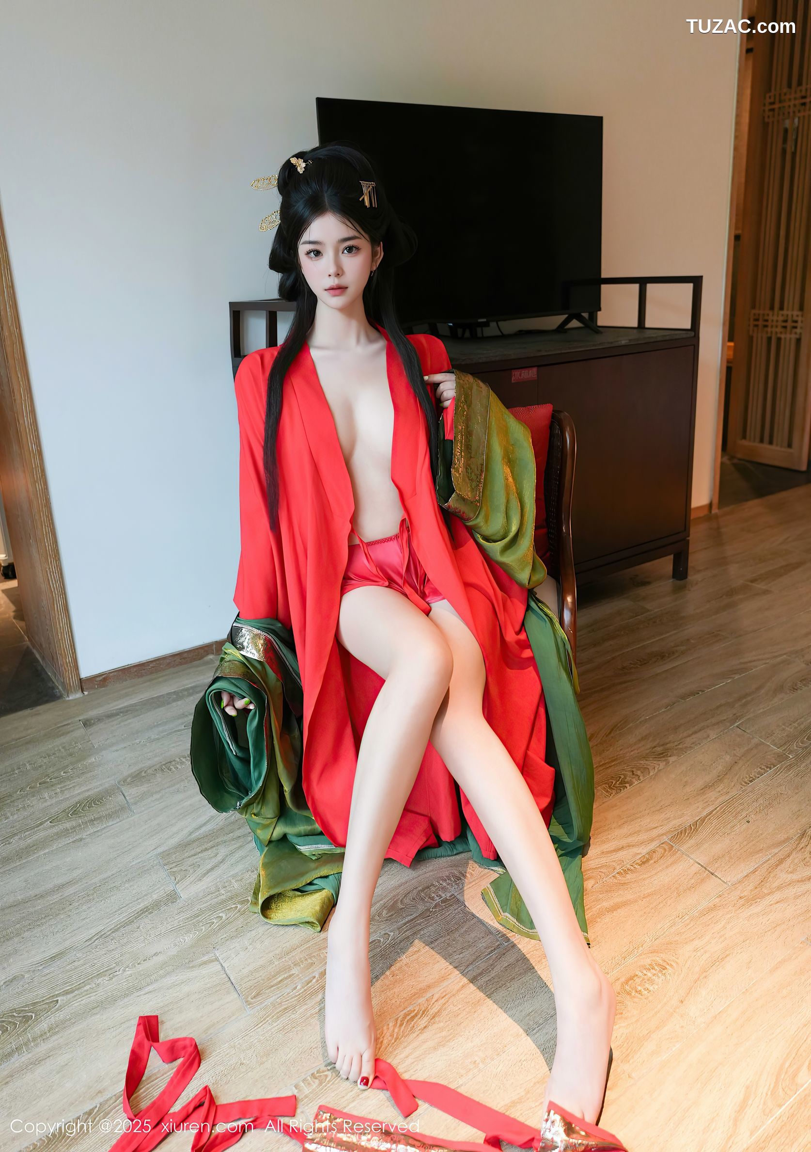 XiuRen秀人网-10126-雪糕CiCi-绿色唐风汉服红色亵衣爆乳-2025.04.09