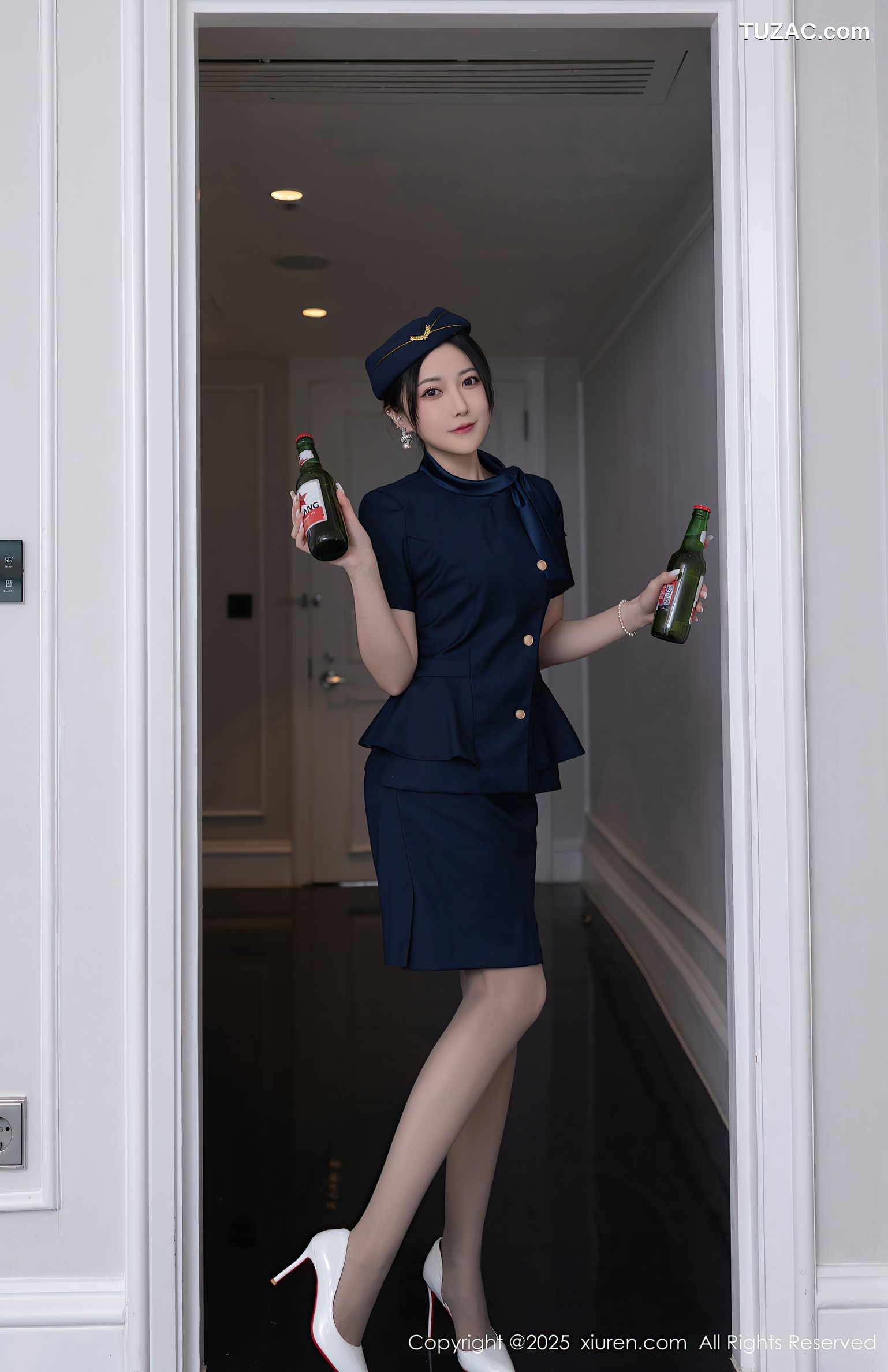 XiuRen秀人网-10142-鱼子酱Fish-深蓝制服空姐女神服务-2025.04.11