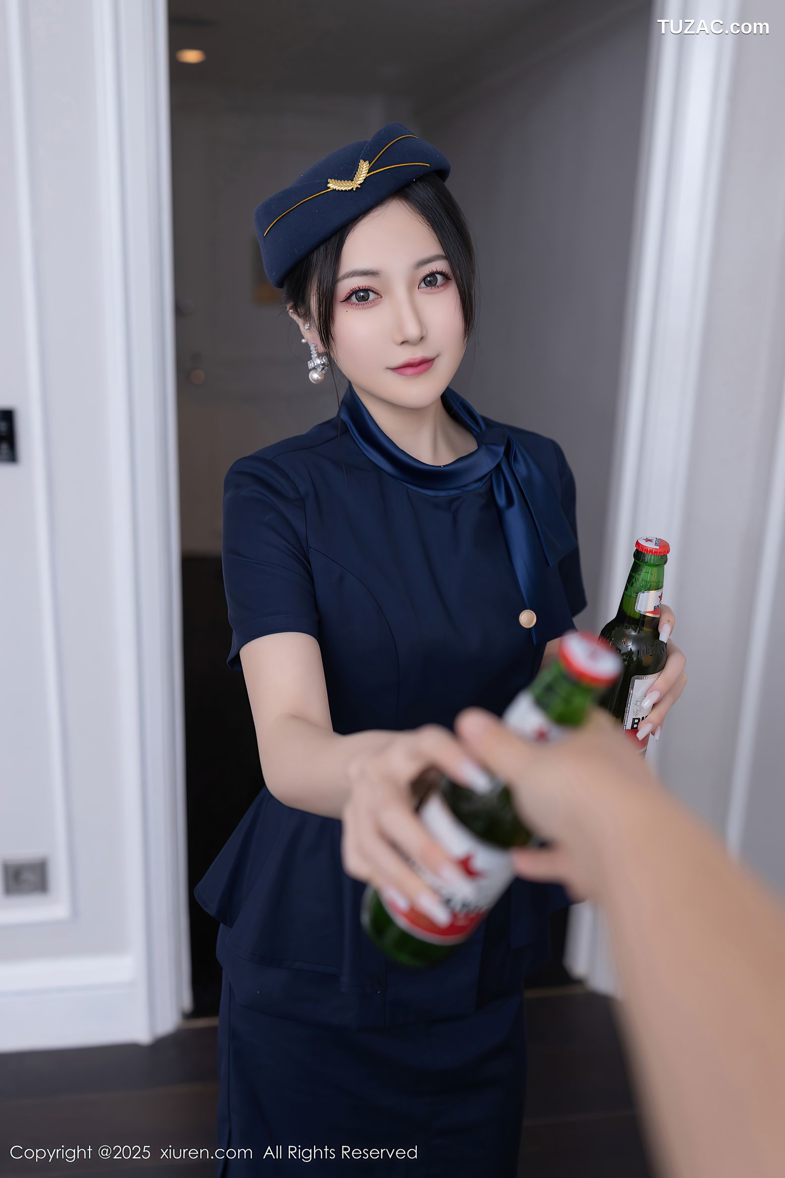 XiuRen秀人网-10142-鱼子酱Fish-深蓝制服空姐女神服务-2025.04.11