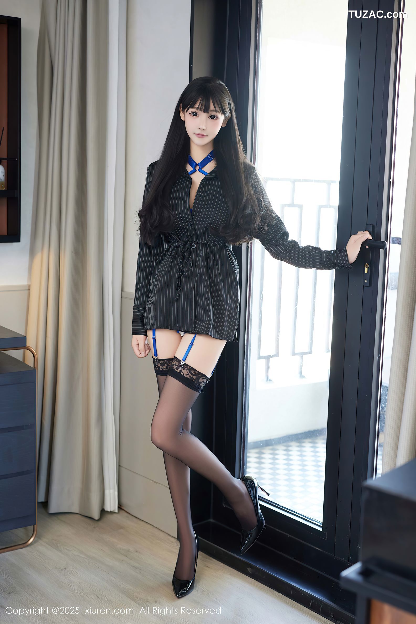 XiuRen秀人网-10154-智恩baby-黑条纹外套下蓝色绑带情趣内衣-2025.04.14