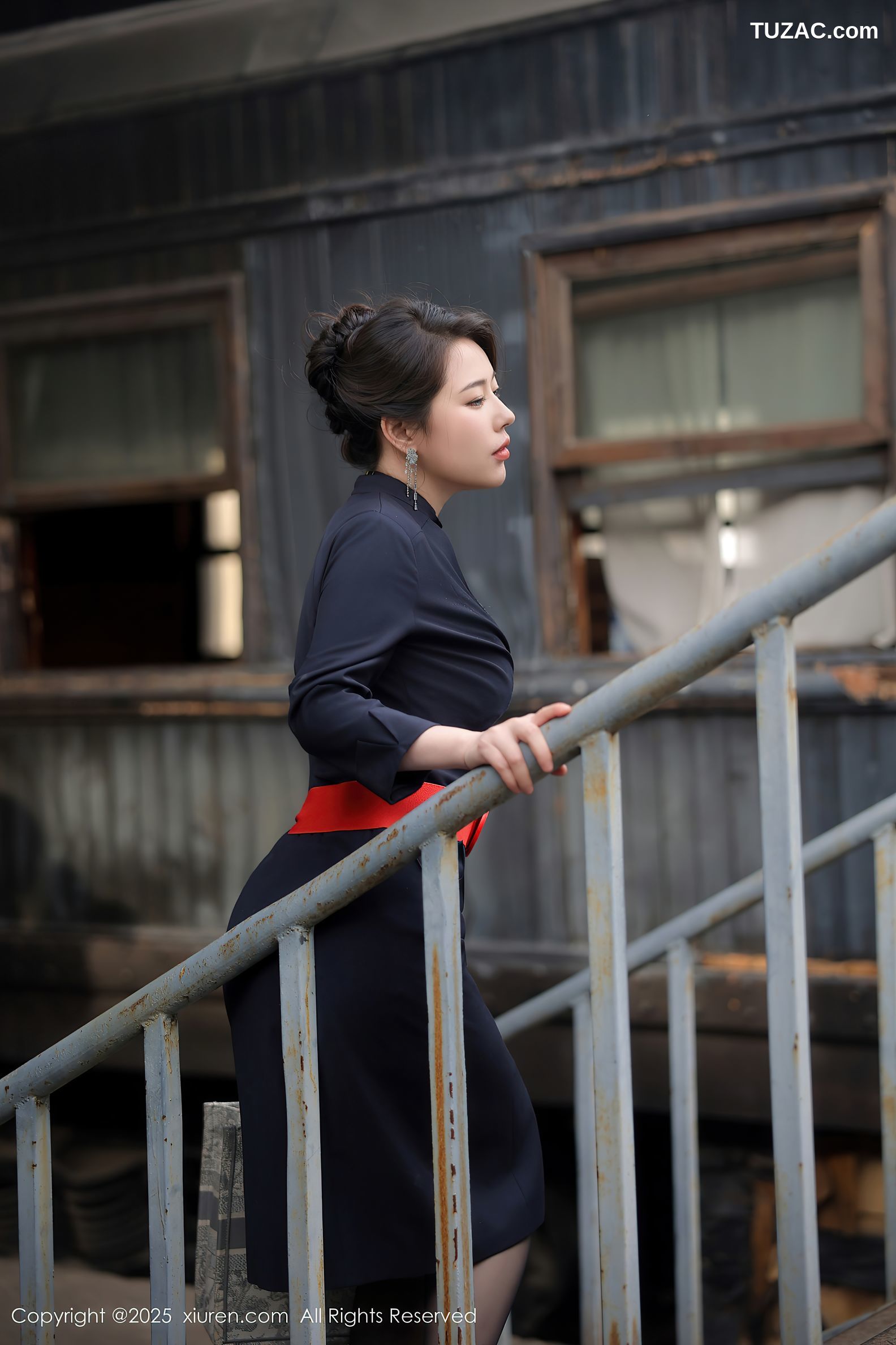 XiuRen秀人网-10155-白茹雪Abby-性感蓝黑色空姐制服诱惑-2025.04.14