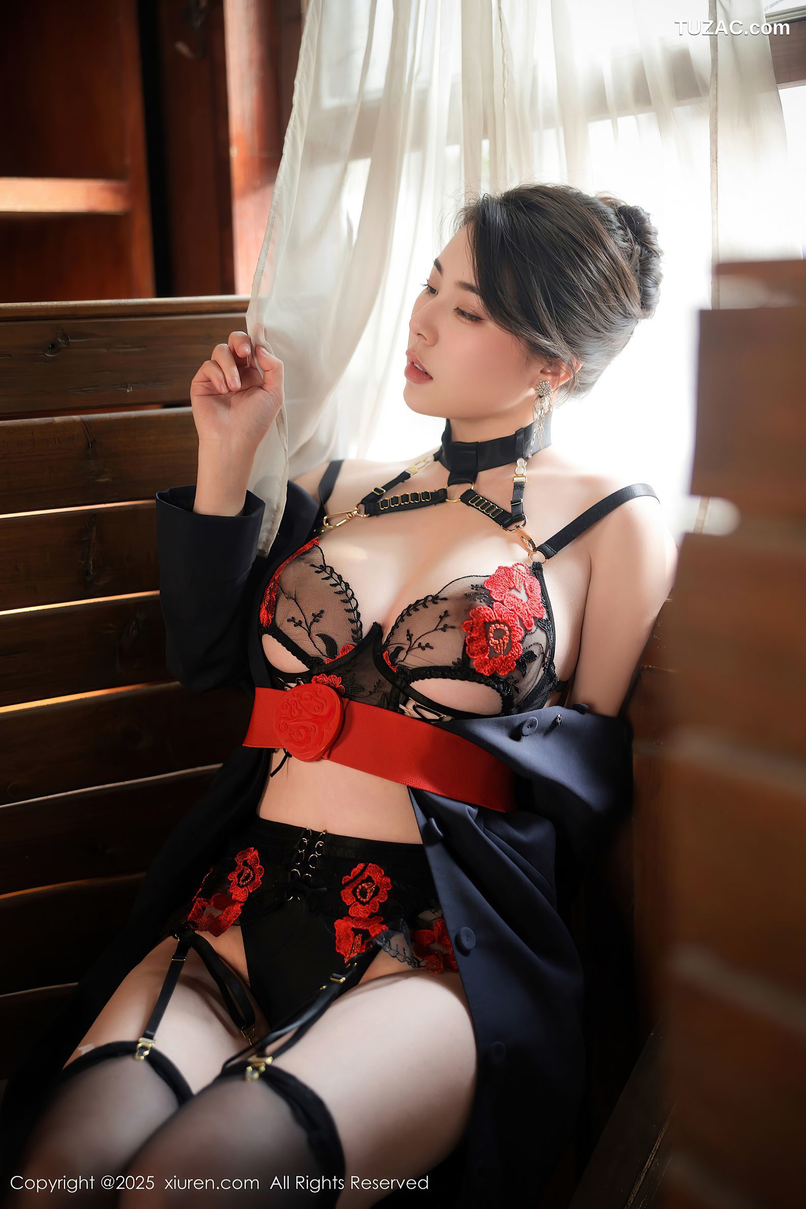 XiuRen秀人网-10155-白茹雪Abby-性感蓝黑色空姐制服诱惑-2025.04.14