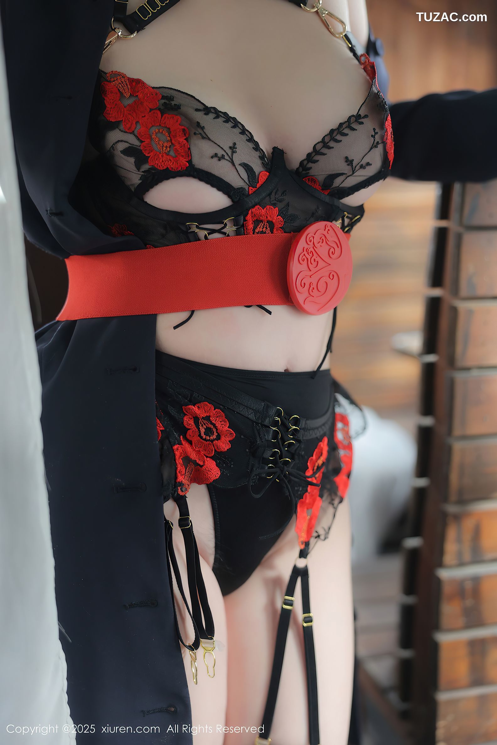 XiuRen秀人网-10155-白茹雪Abby-性感蓝黑色空姐制服诱惑-2025.04.14