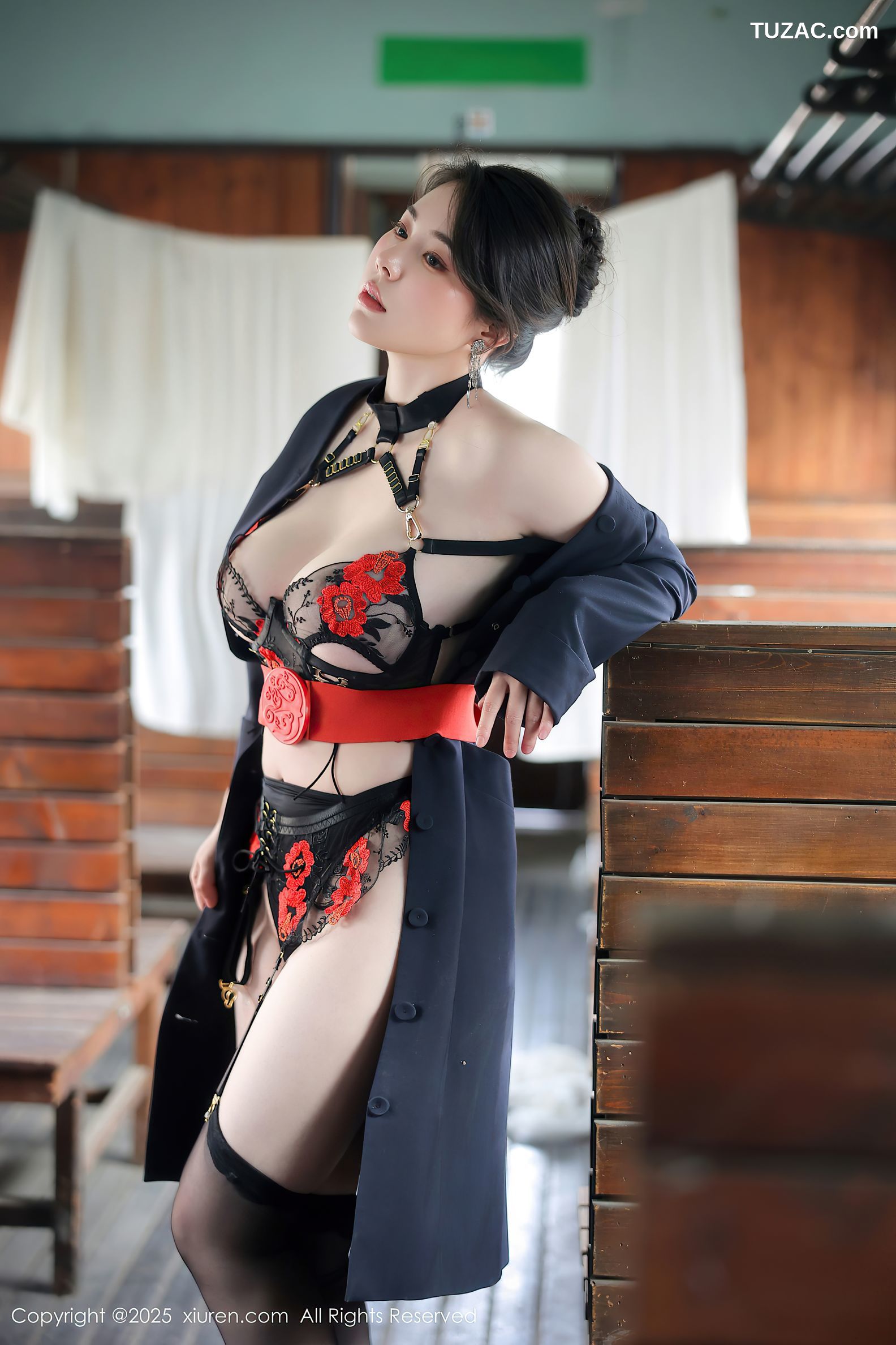 XiuRen秀人网-10155-白茹雪Abby-性感蓝黑色空姐制服诱惑-2025.04.14