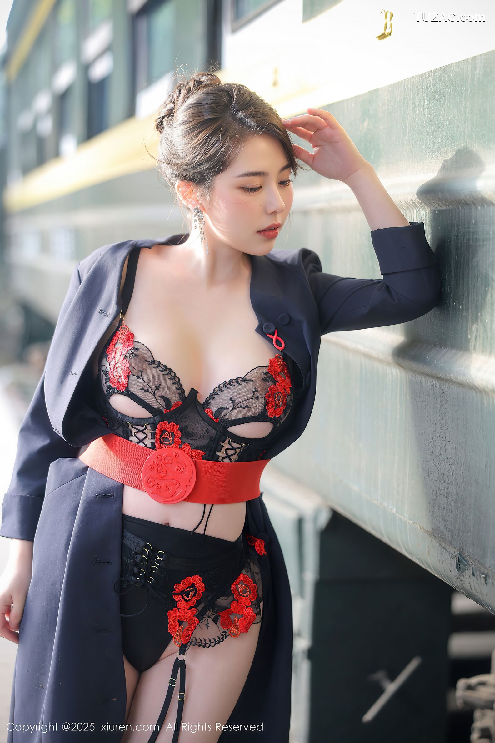 XiuRen秀人网-10155-白茹雪Abby-性感蓝黑色空姐制服诱惑-2025.04.14