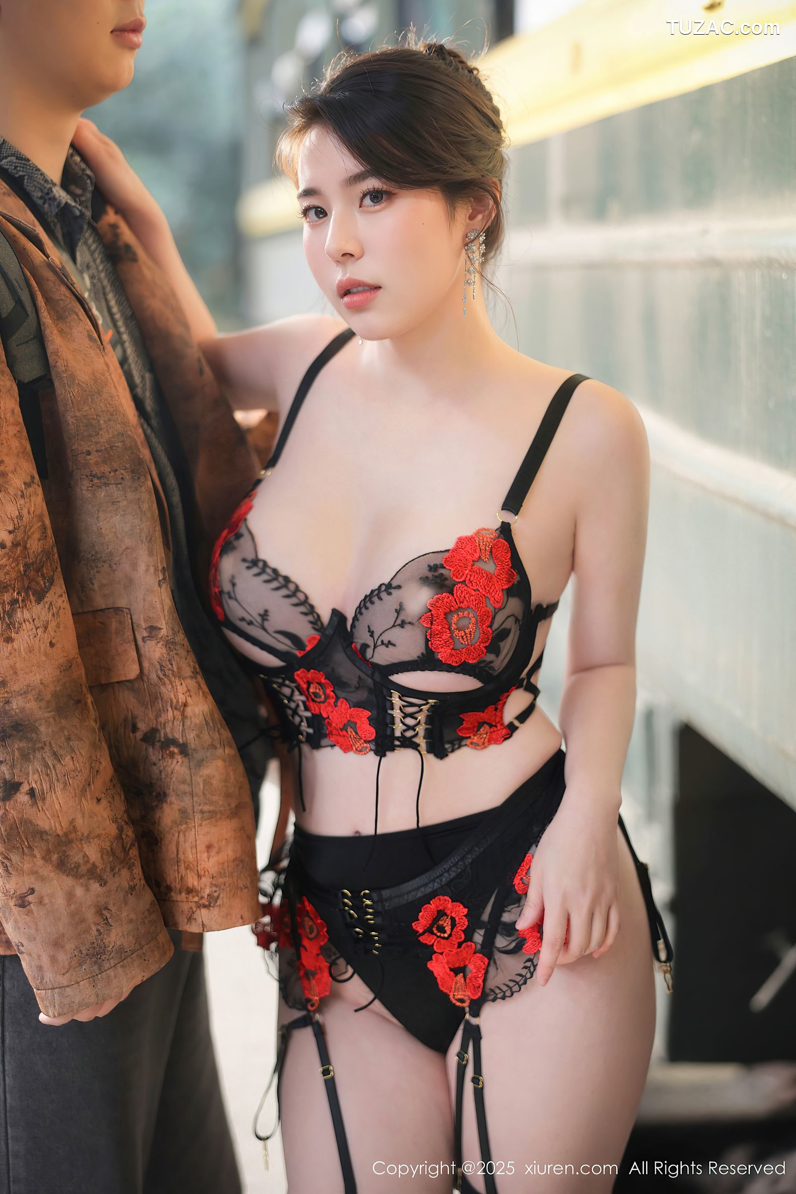 XiuRen秀人网-10155-白茹雪Abby-性感蓝黑色空姐制服诱惑-2025.04.14