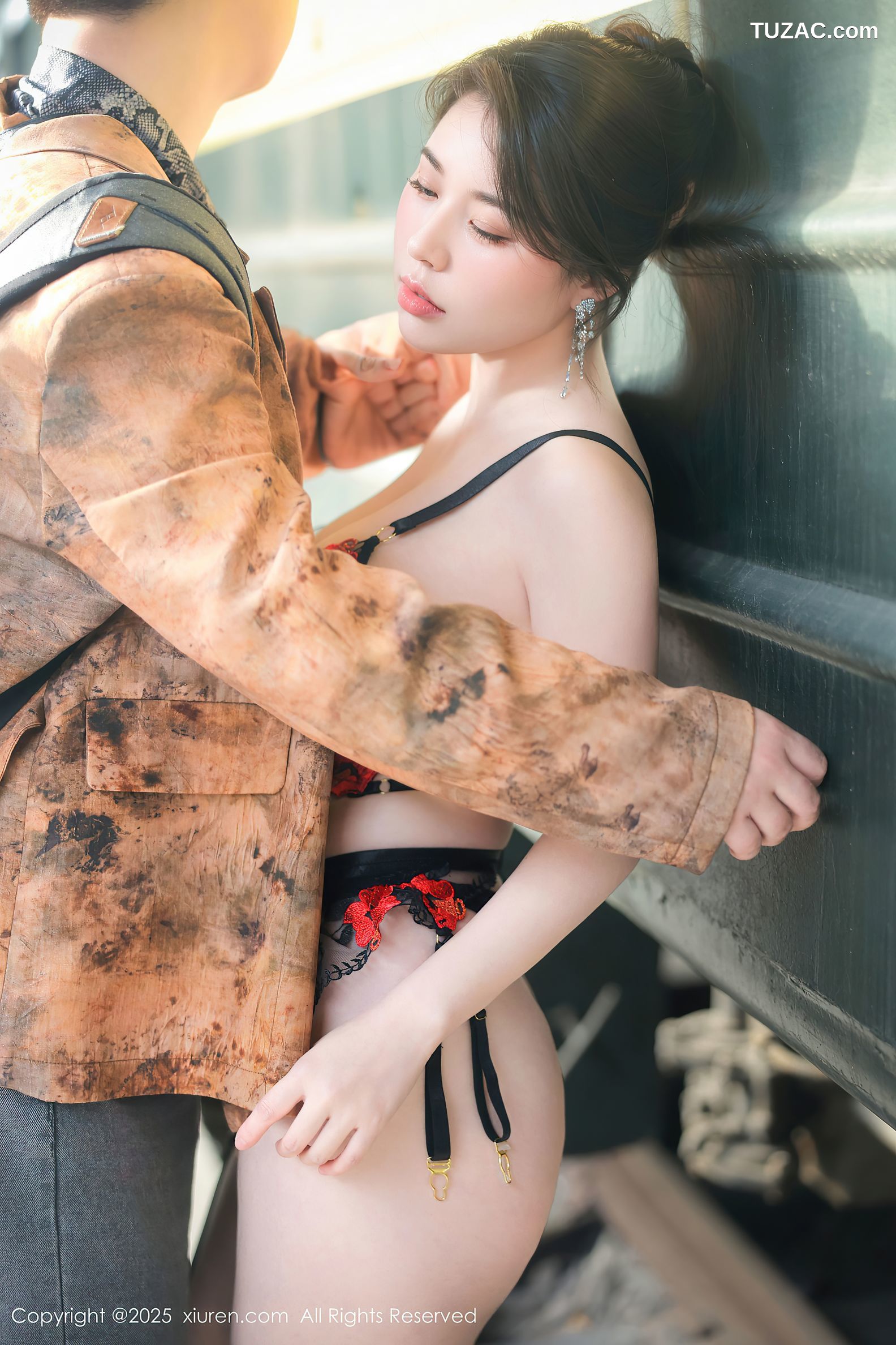 XiuRen秀人网-10155-白茹雪Abby-性感蓝黑色空姐制服诱惑-2025.04.14