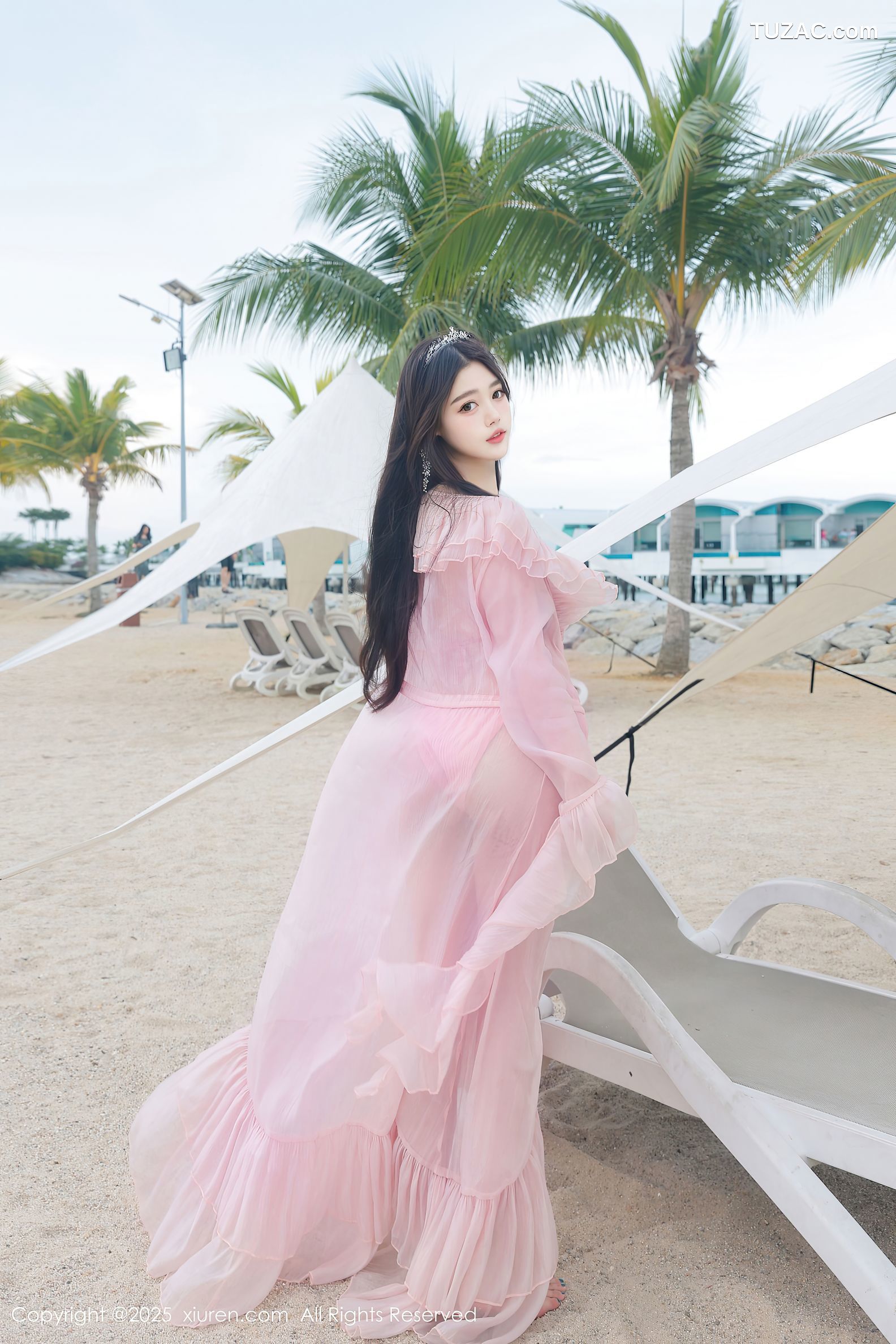 XiuRen秀人网-10160-蛋蛋宝-马来西亚大红花酒店海滩粉纱裙粉色比基尼-2025.04.16