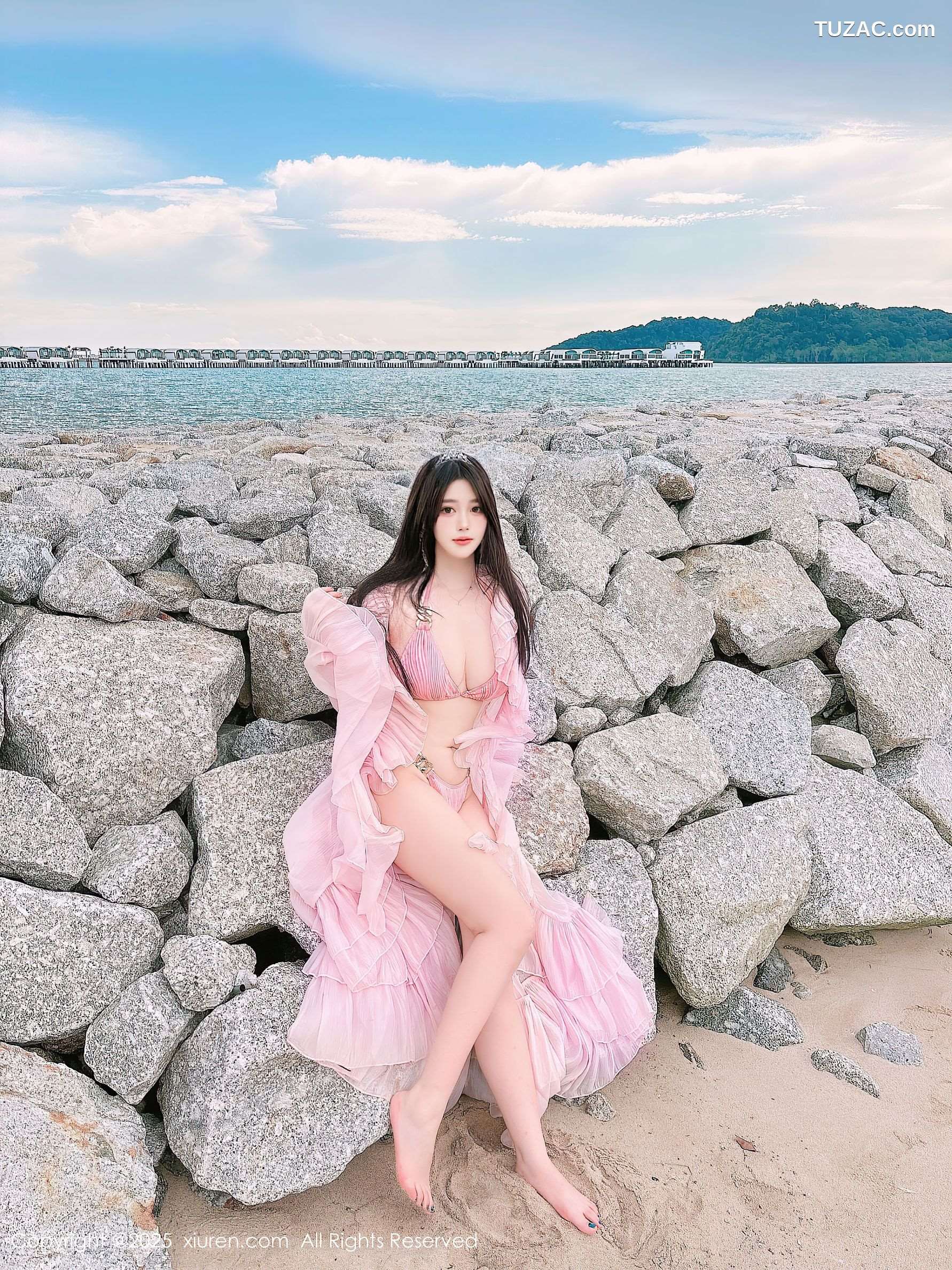 XiuRen秀人网-10160-蛋蛋宝-马来西亚大红花酒店海滩粉纱裙粉色比基尼-2025.04.16