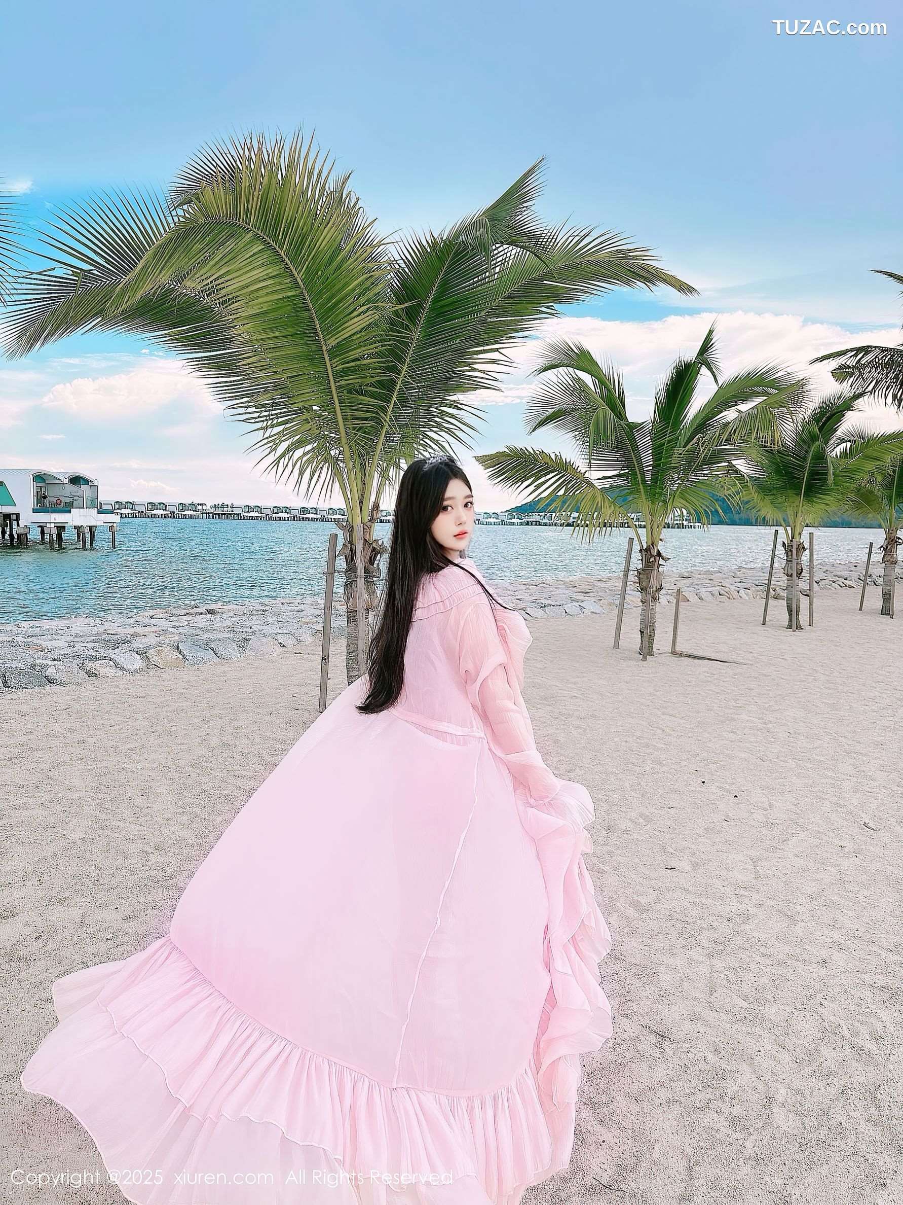 XiuRen秀人网-10160-蛋蛋宝-马来西亚大红花酒店海滩粉纱裙粉色比基尼-2025.04.16