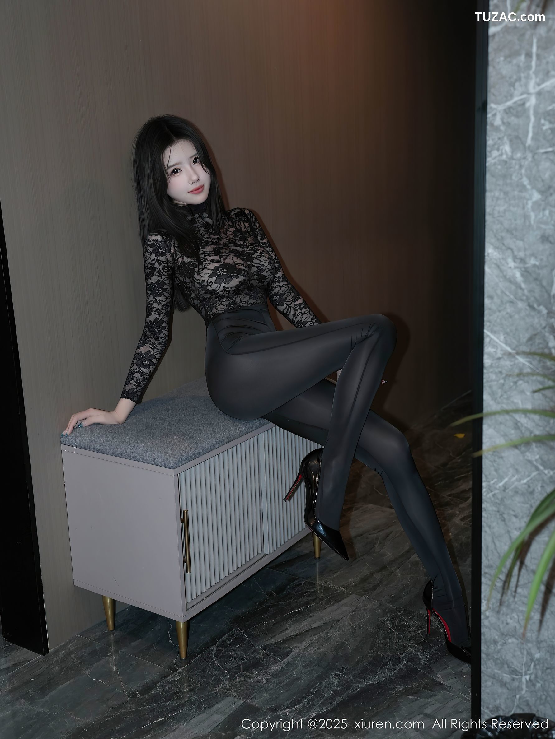 XiuRen秀人网-10171-袁圆-黑色蕾丝连体衫裤真空诱惑-2025.04.18