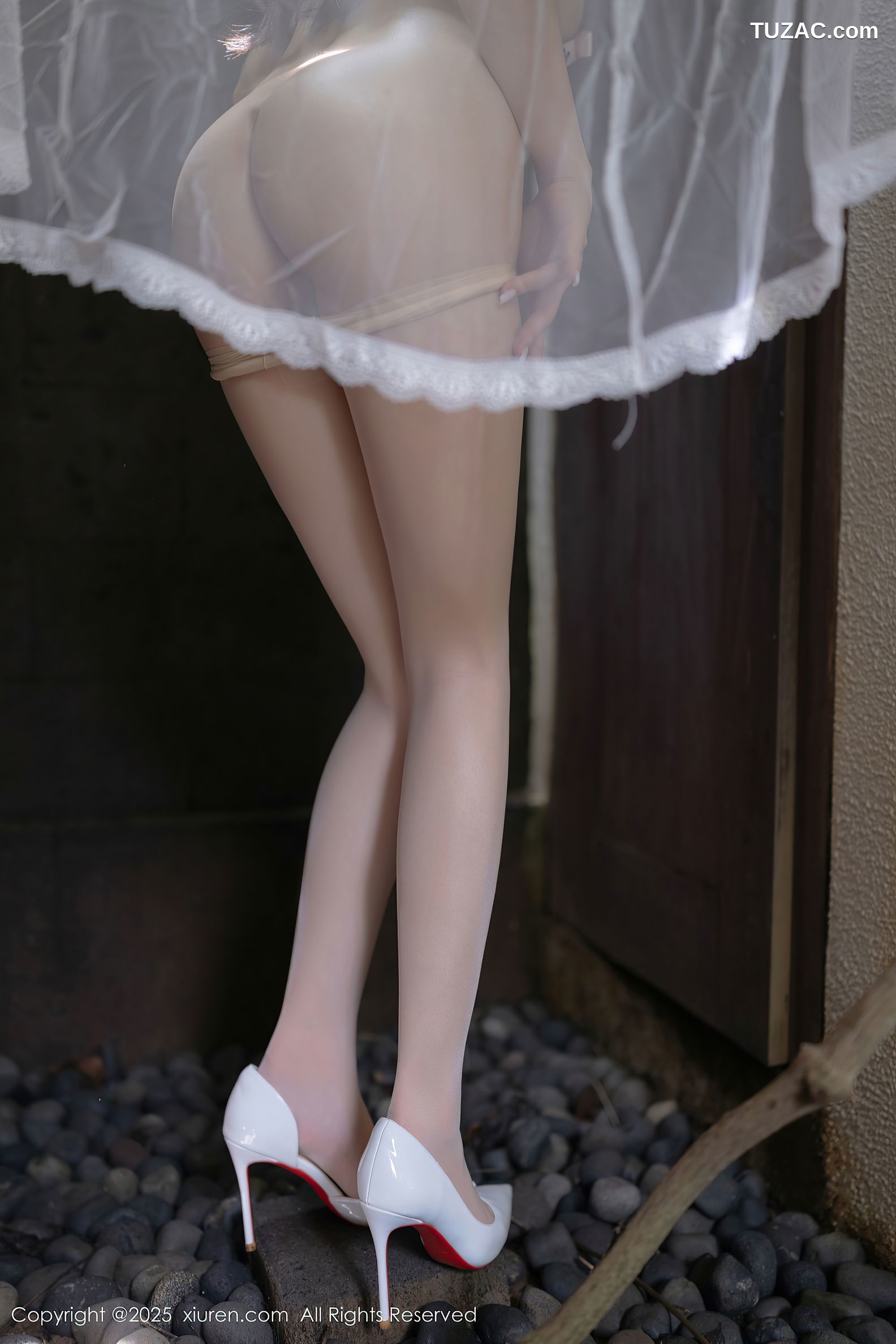 XiuRen秀人网-10173-鱼子酱Fish-古风透视白纱裙真空裸体-2025.04.18