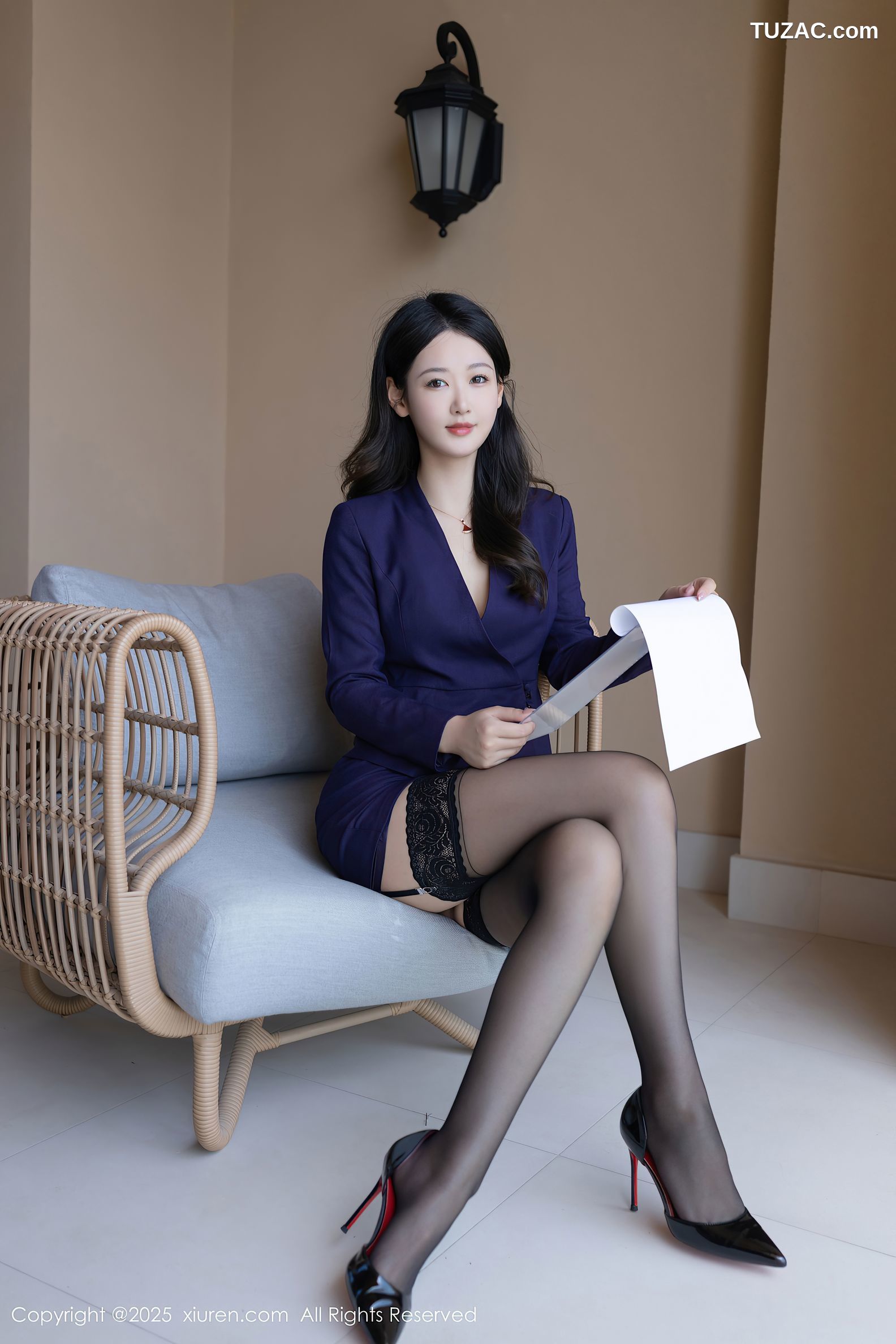 XiuRen秀人网-10178-唐安琪-深蓝色裙装0L黑色内衣黑丝-2025.04.21