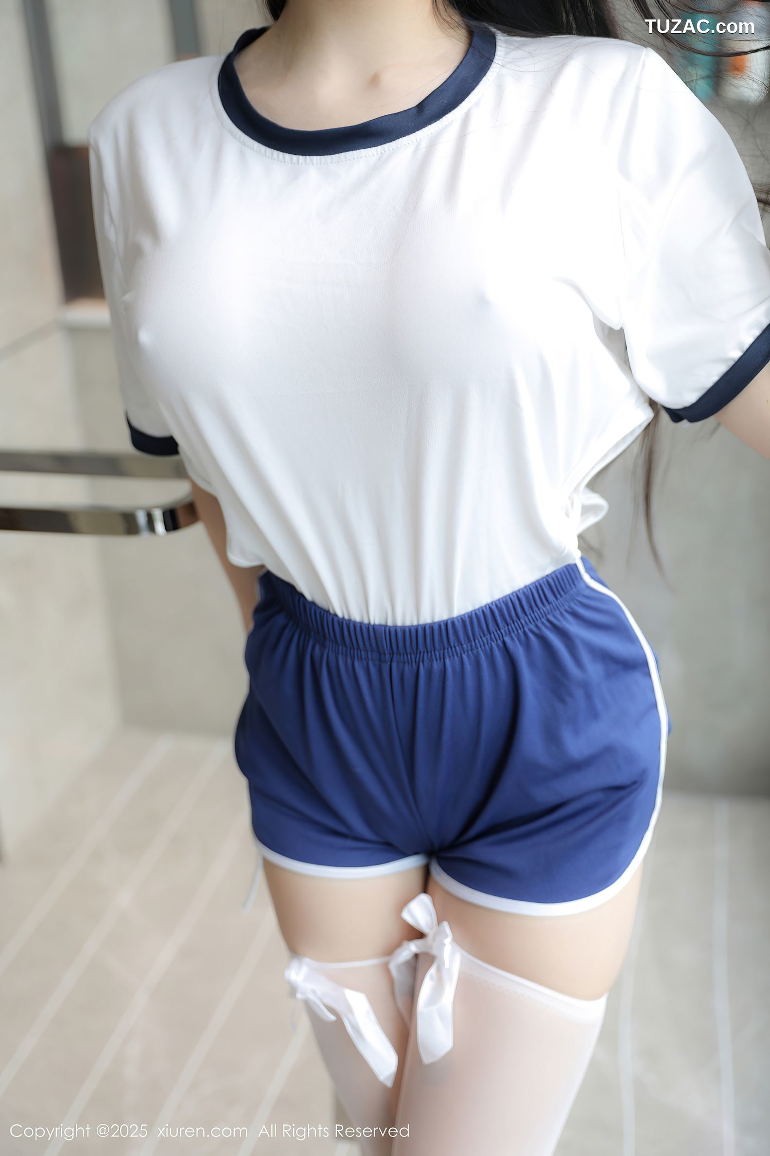 XiuRen秀人网-10184-量子玫瑰-首套写真白色运动T恤蓝色运动裤浴室爆乳-2025.04.23
