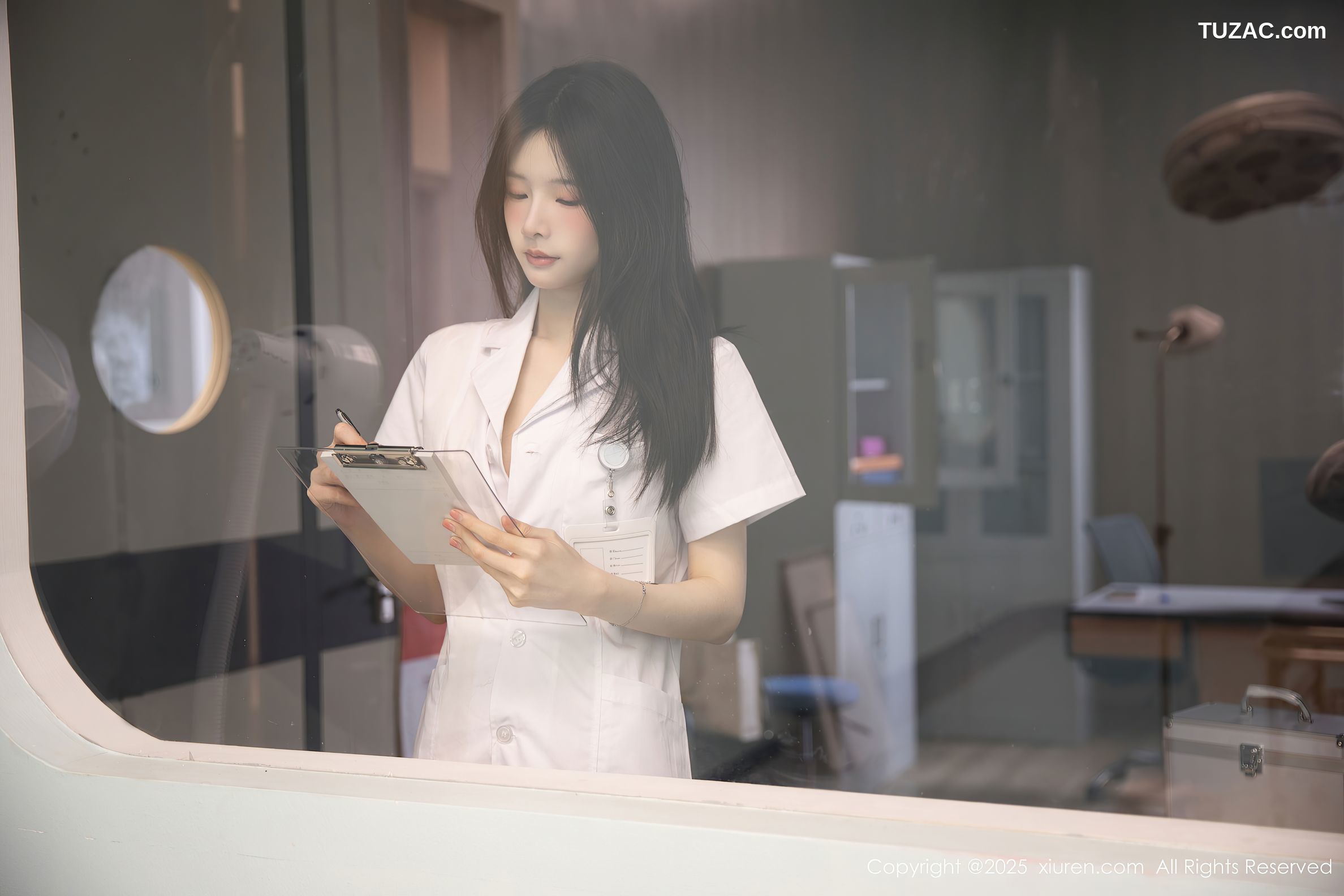 XiuRen秀人网-10190-布丁wow-医院场景白衣女医生的秘密之爱-2025.04.24