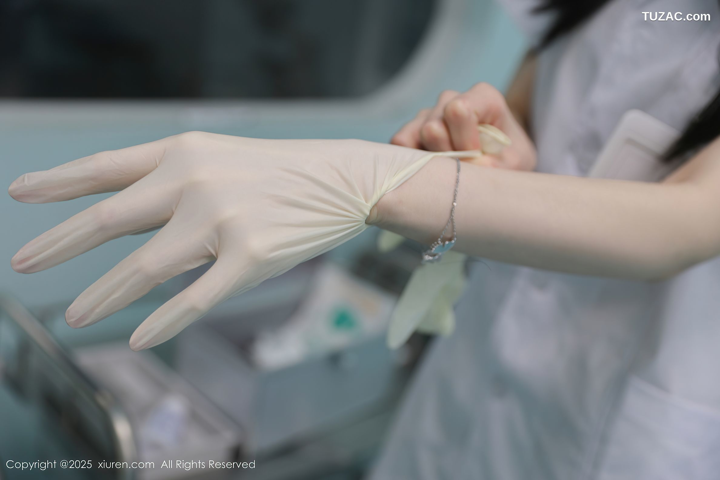 XiuRen秀人网-10190-布丁wow-医院场景白衣女医生的秘密之爱-2025.04.24