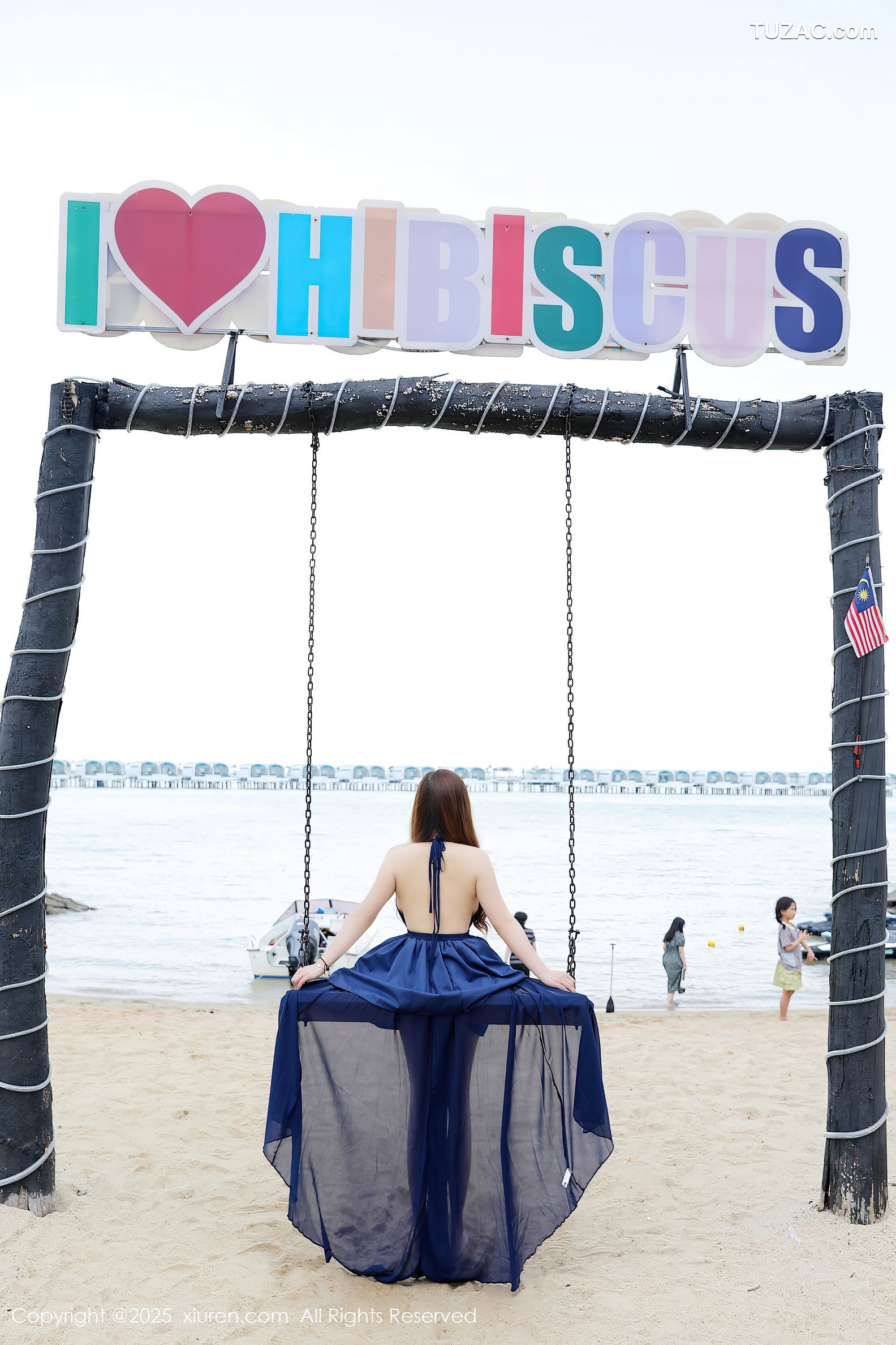 XiuRen秀人网-10195-小肉肉咪-马来西亚大红花酒店海滩深蓝礼裙银链情趣内衣爆乳-2025.04.24