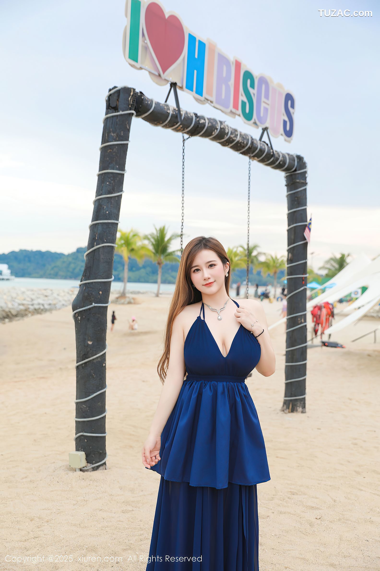 XiuRen秀人网-10195-小肉肉咪-马来西亚大红花酒店海滩深蓝礼裙银链情趣内衣爆乳-2025.04.24