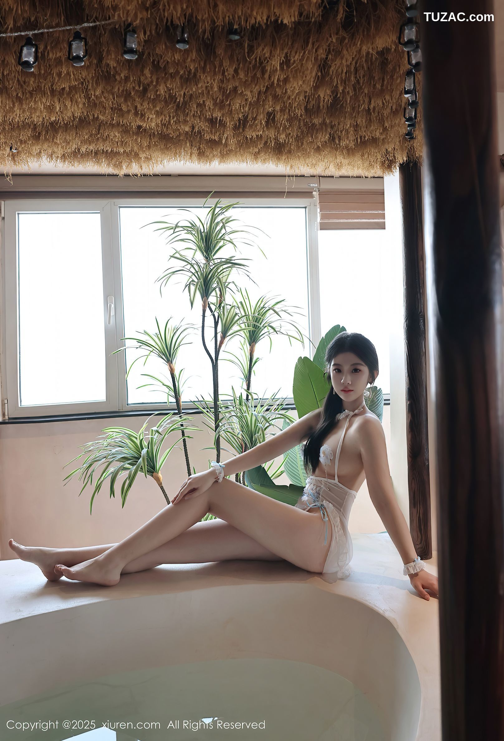 XiuRen秀人网-10199-小芭乐-温泉场景两款情趣内衣爆乳-2025.04.25