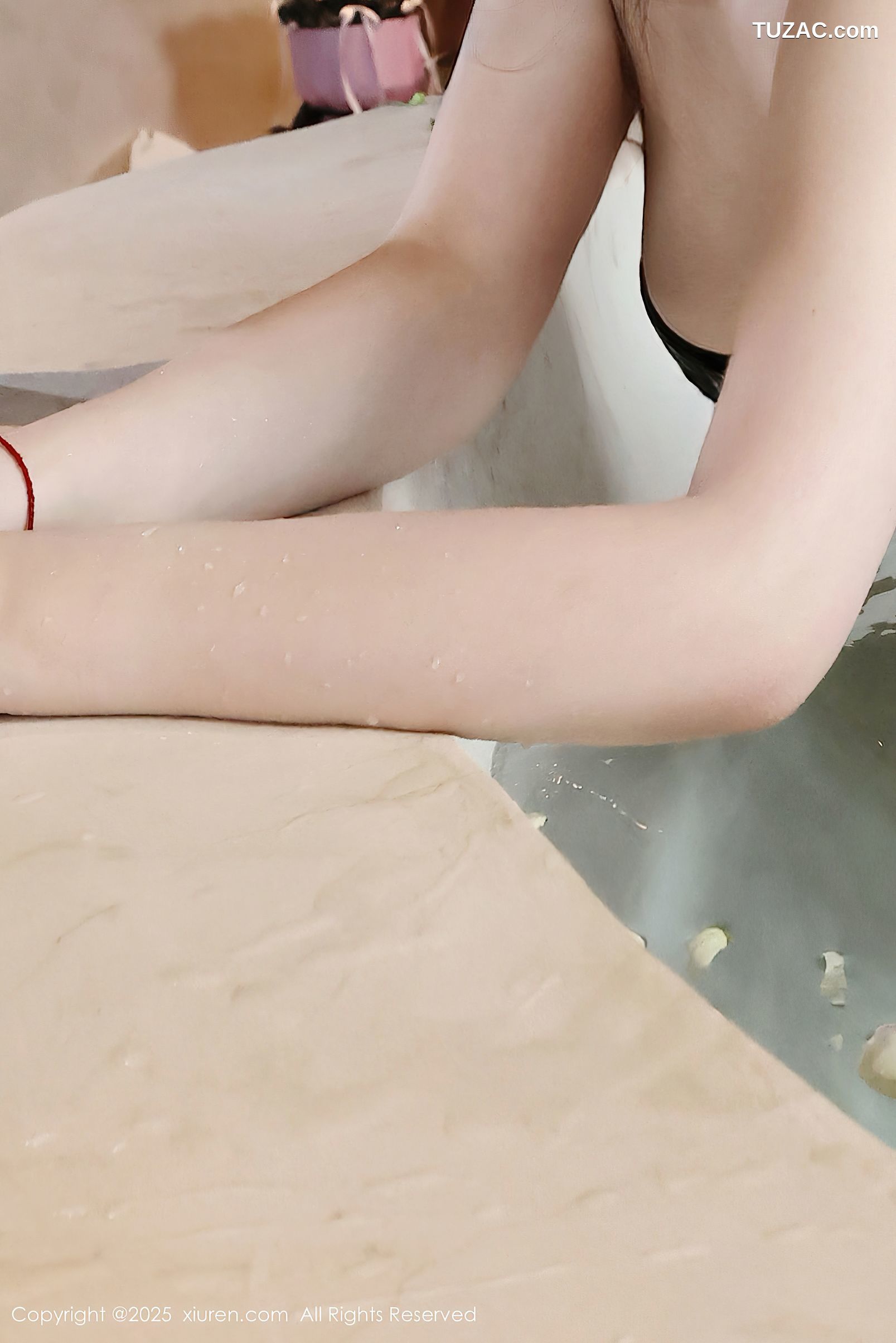 XiuRen秀人网-10199-小芭乐-温泉场景两款情趣内衣爆乳-2025.04.25