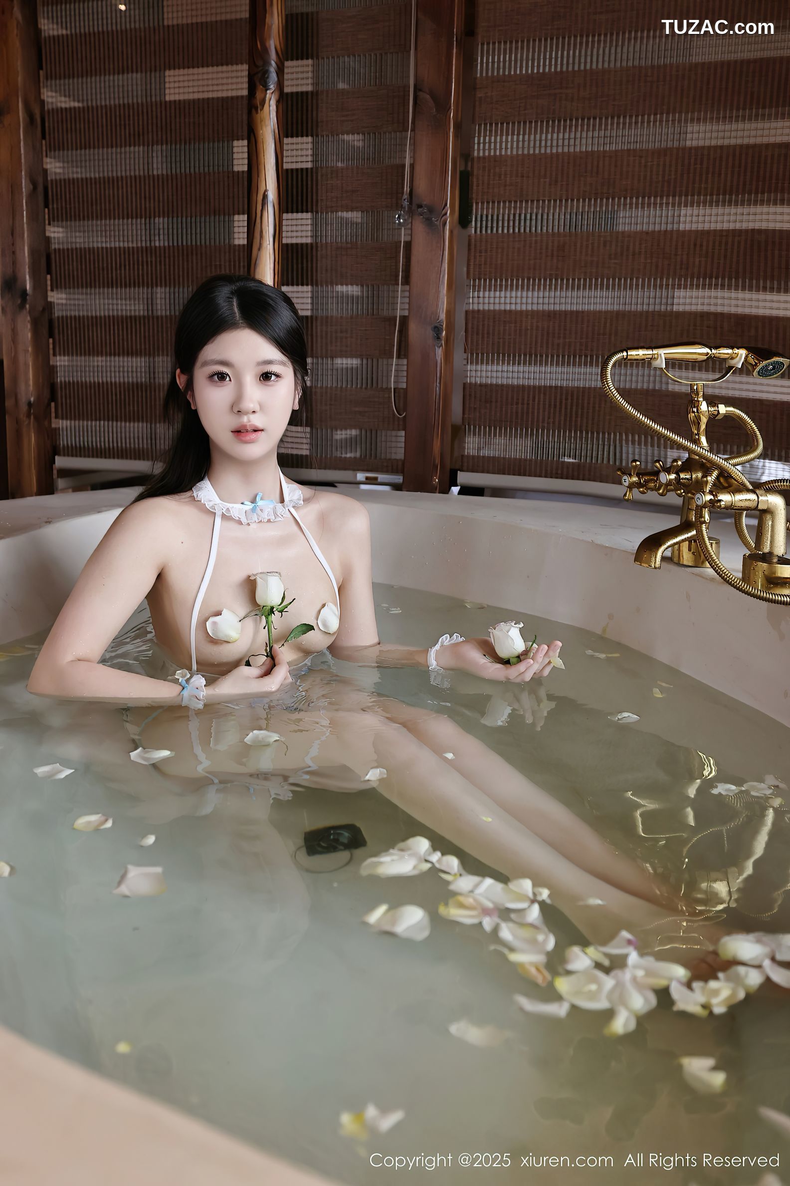 XiuRen秀人网-10199-小芭乐-温泉场景两款情趣内衣爆乳-2025.04.25