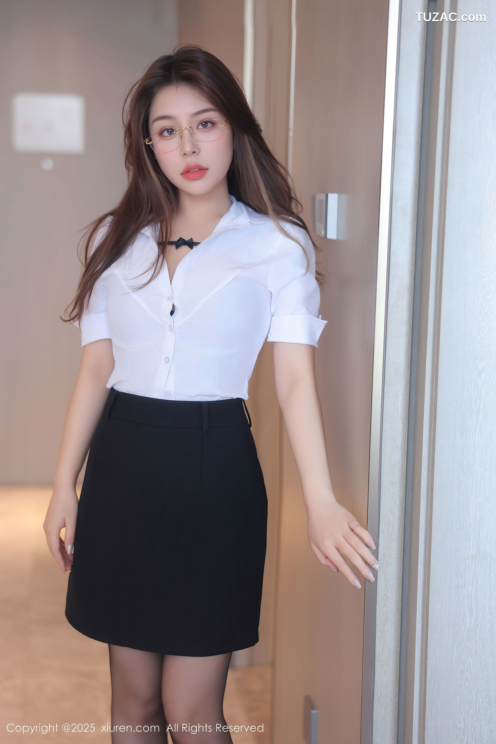 XiuRen秀人网-10204-云璎珞-OL白衬衫黑短裙黑内衣黑丝-2025.04.27