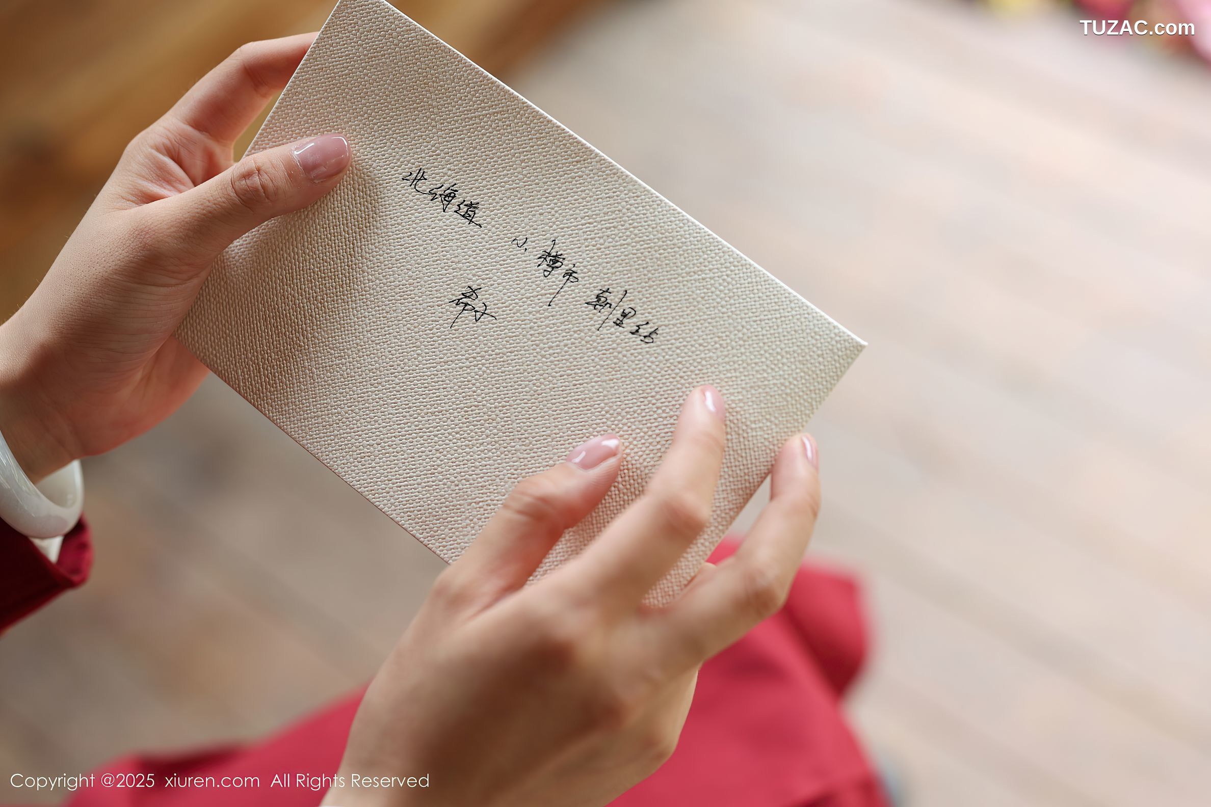 XiuRen秀人网-10215-茂木希子-新人红色长裙白色内衣肉丝-2025.04.29