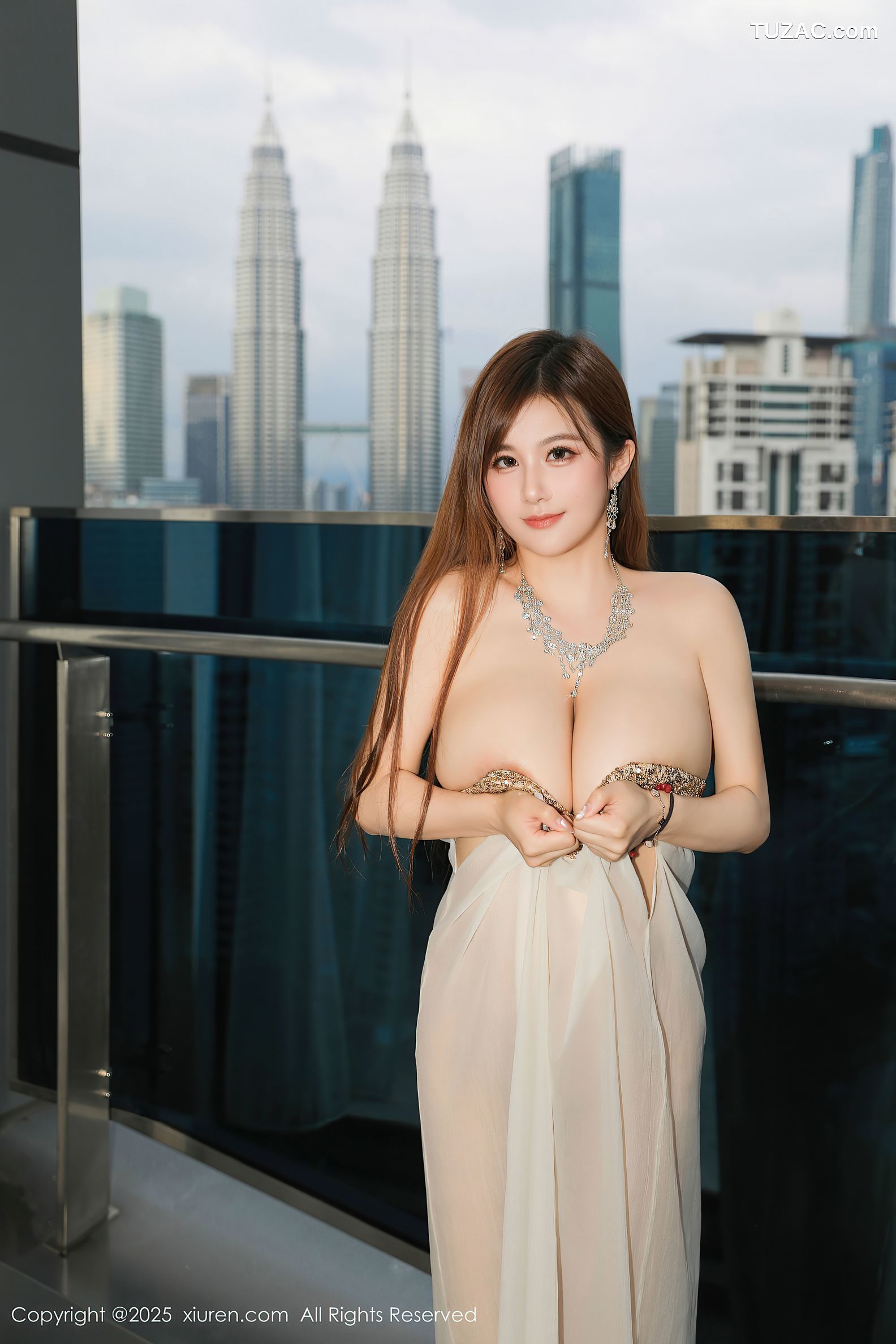 XiuRen秀人网-10218-小肉肉咪-轻透白纱白色比基尼-2025.04.29