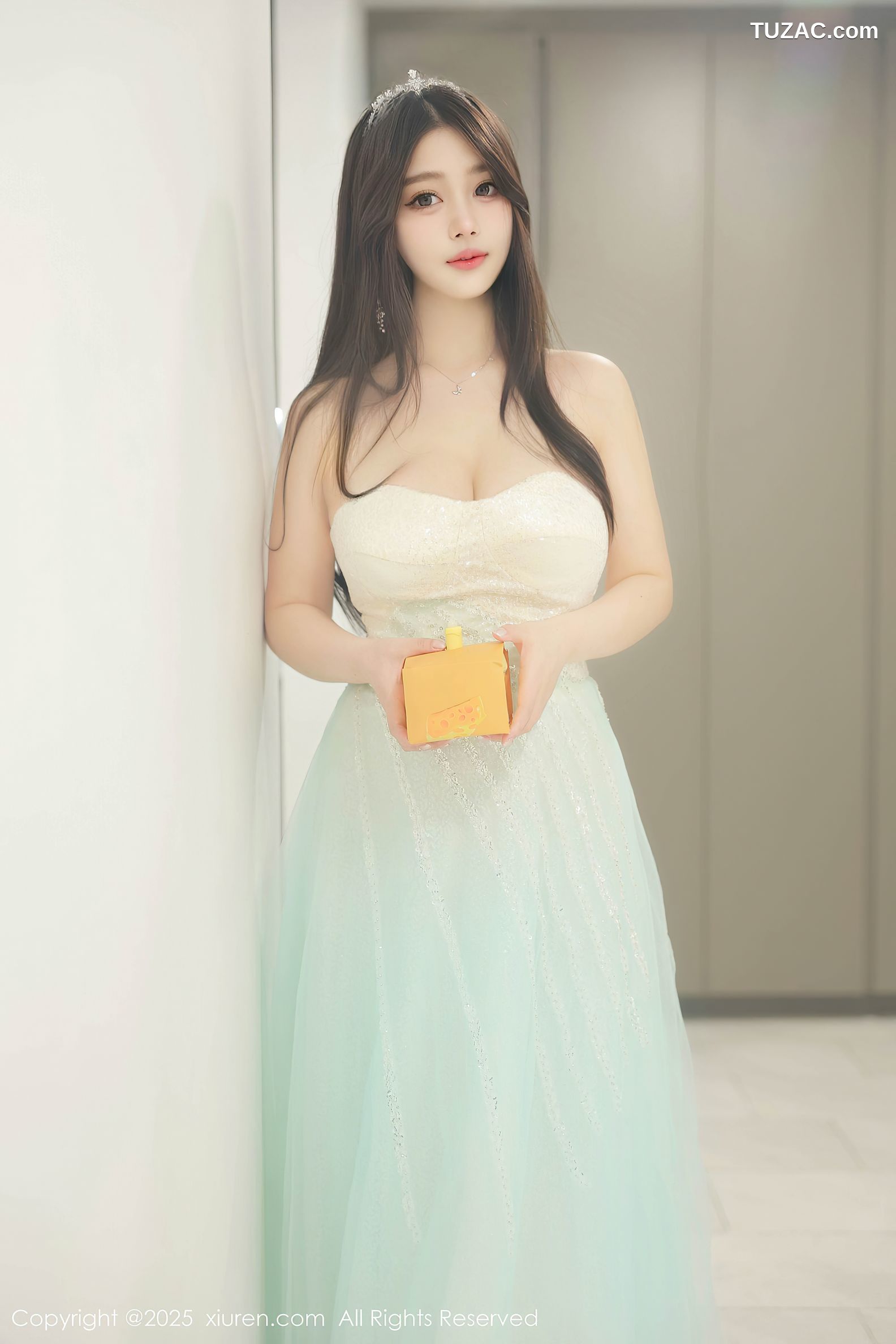 XiuRen秀人网-10222-蛋蛋宝-抹胸长纱裙肉色内衣-2025.04.29