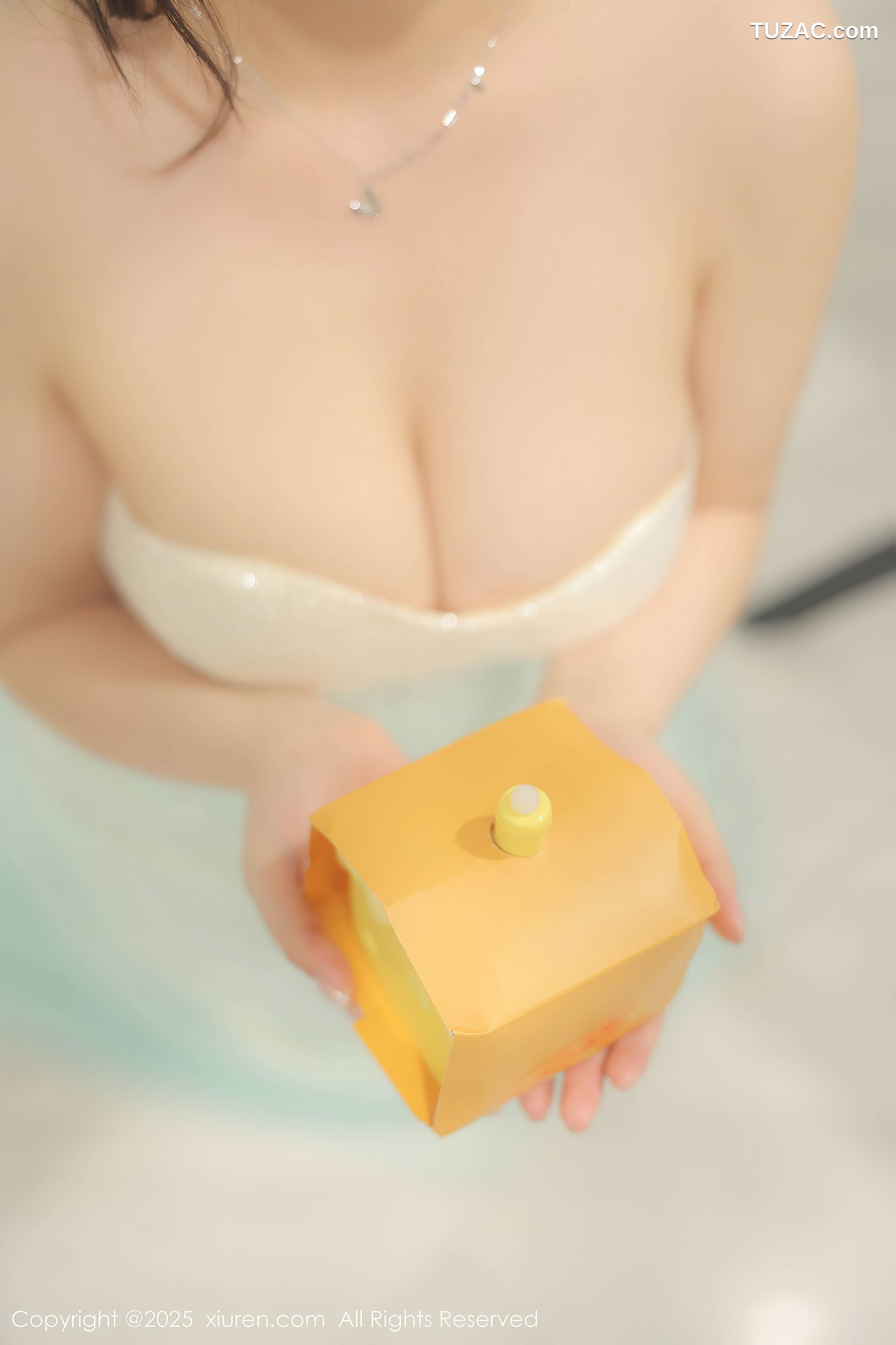 XiuRen秀人网-10222-蛋蛋宝-抹胸长纱裙肉色内衣-2025.04.29