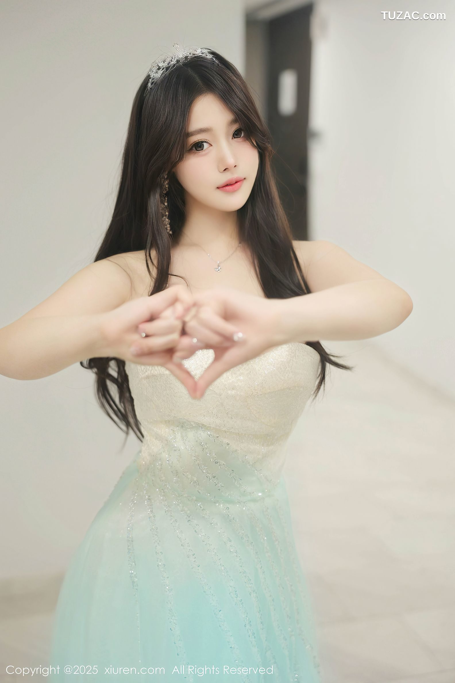 XiuRen秀人网-10222-蛋蛋宝-抹胸长纱裙肉色内衣-2025.04.29