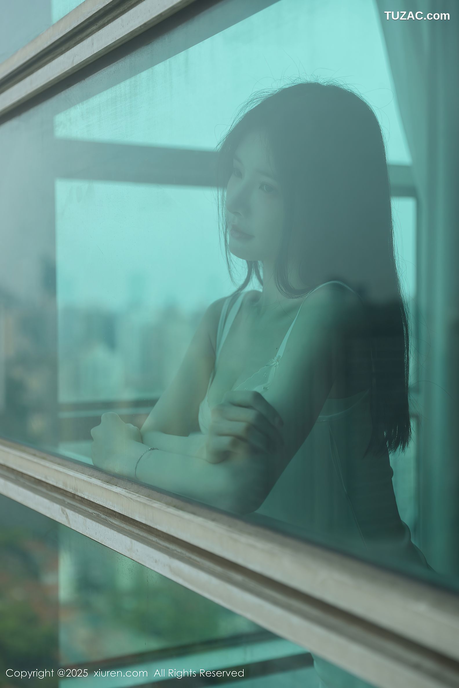 XiuRen秀人网-10226-布丁wow-寂寞少妇居家白色睡衣白色内衣-2025.04.30