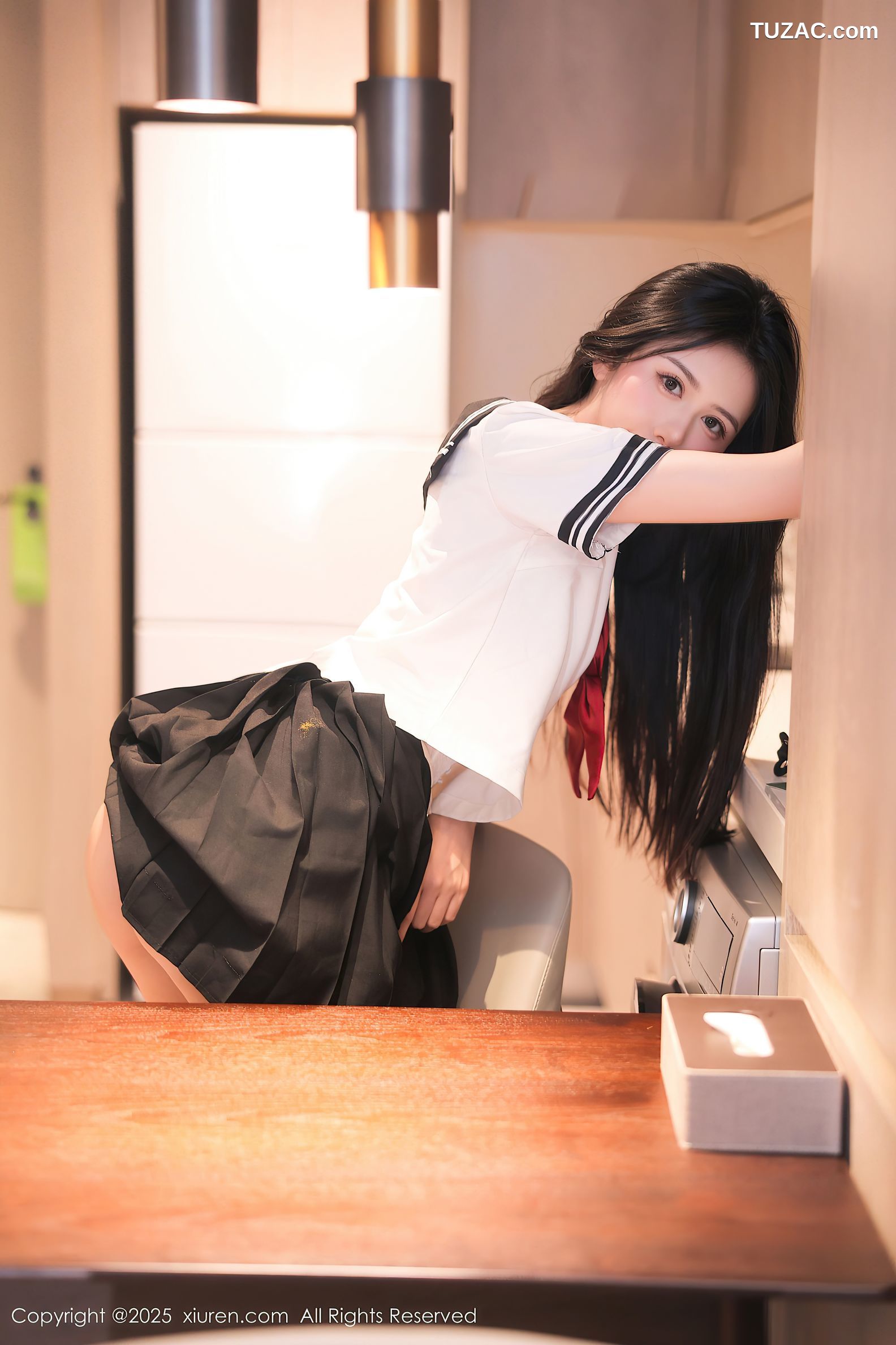 XiuRen秀人网-10234-shelly诗莉吖-首套写真学生水手服黑短裙白蕾丝内衣-2025.05.06