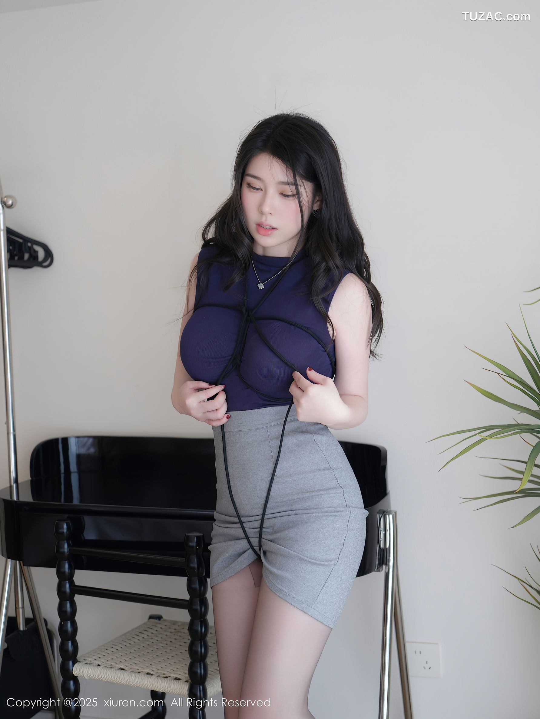 XiuRen秀人网-10236-白茹雪Abby-黑色礼服长裙-蓝T灰短裙黑丝-2025.05.06