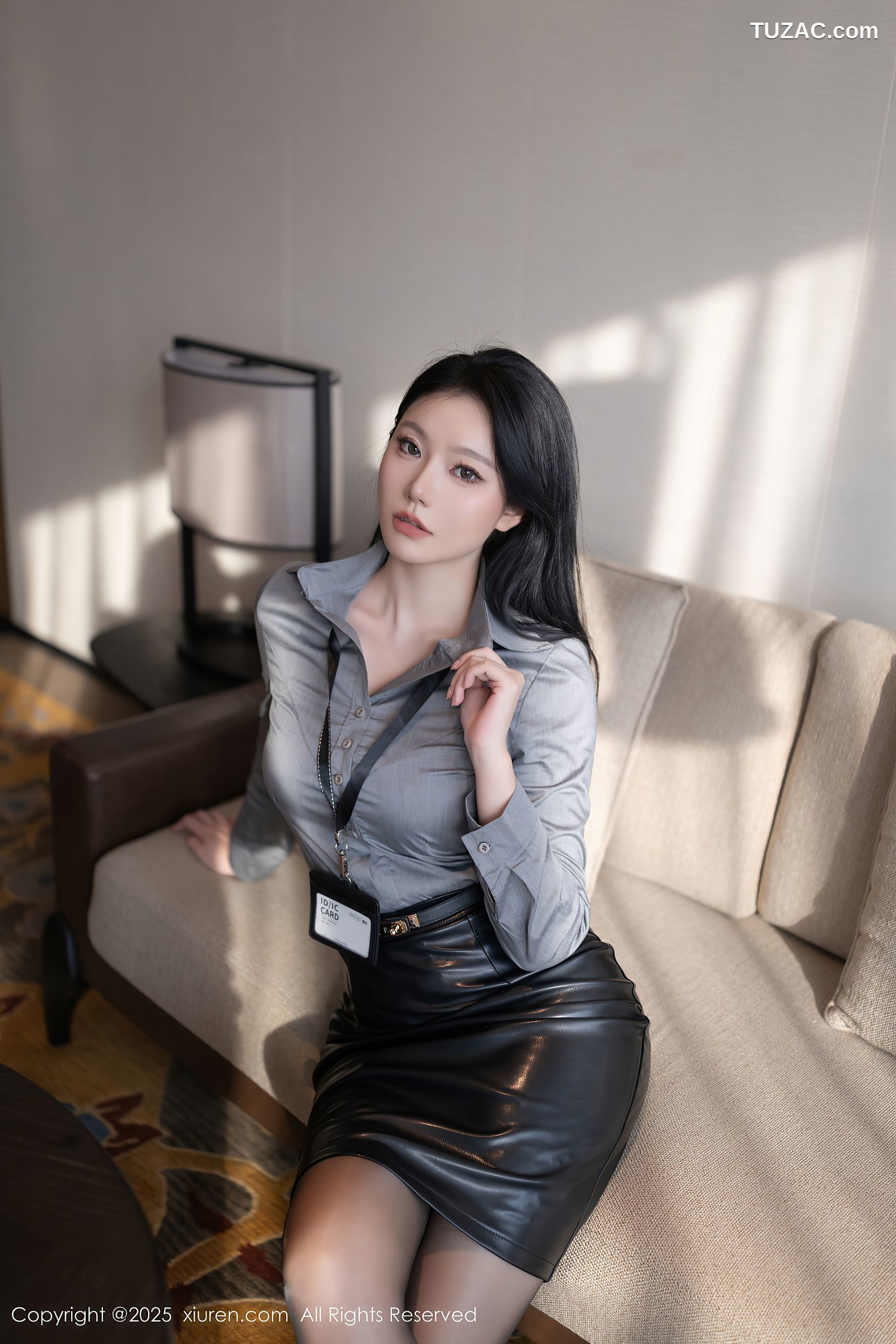 XiuRen秀人网-10245-安然anran-OL灰色衬衫黑皮裙紫色内衣黑丝-2025.05.07