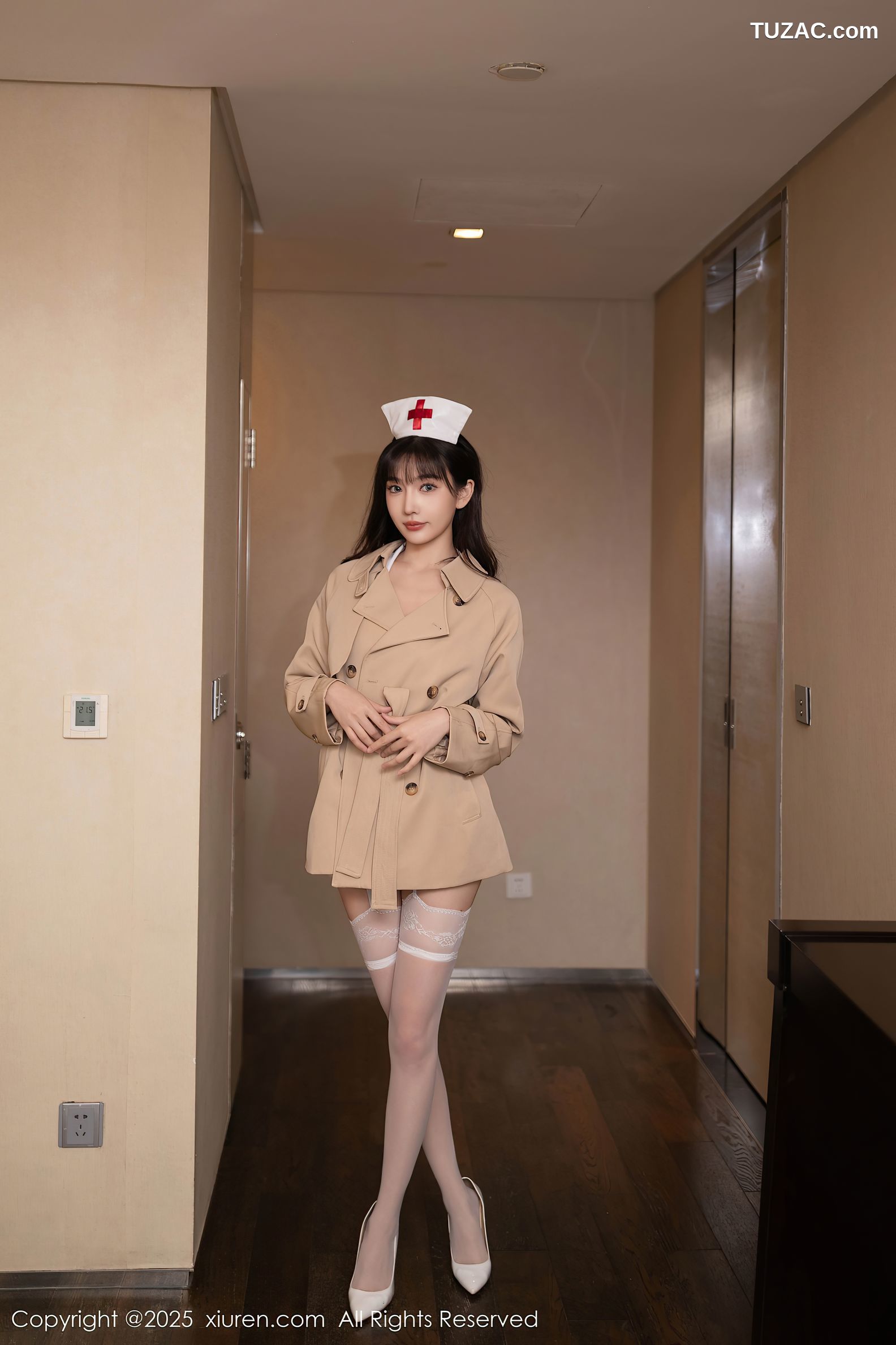 XiuRen秀人网-10252-陆萱萱-白色情趣护士服白丝-2025.05.08