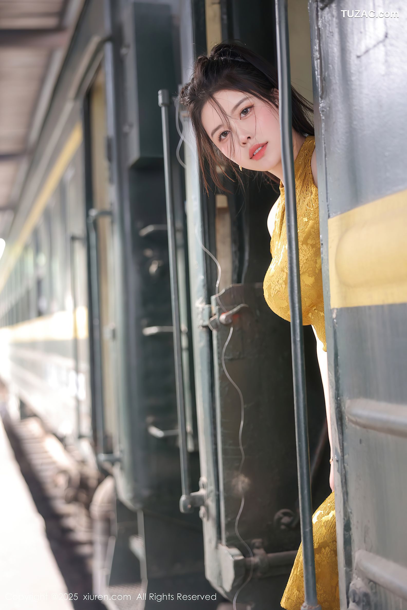 XiuRen秀人网-10269-林若凡F-金色旗袍淡粉色内衣-2025.05.13