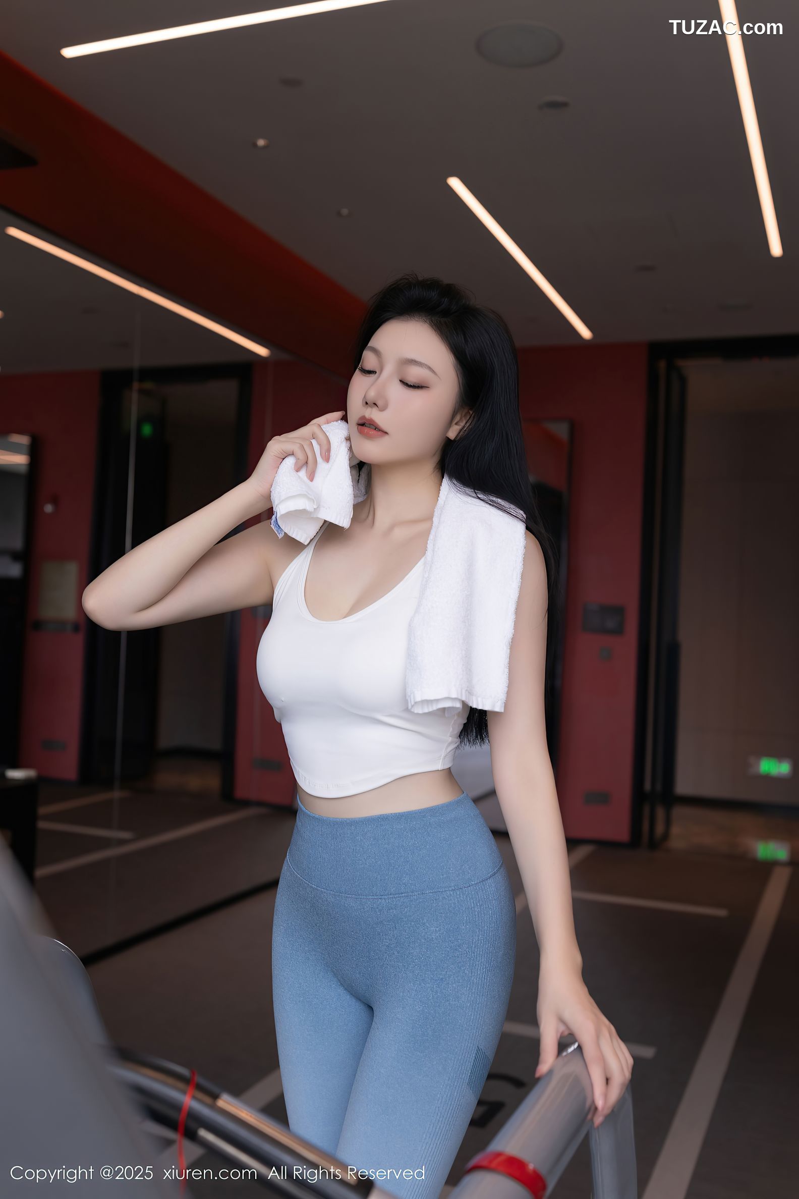 XiuRen秀人网-10272-安然anran-白色运动背心蓝色运动裤-2025.05.13