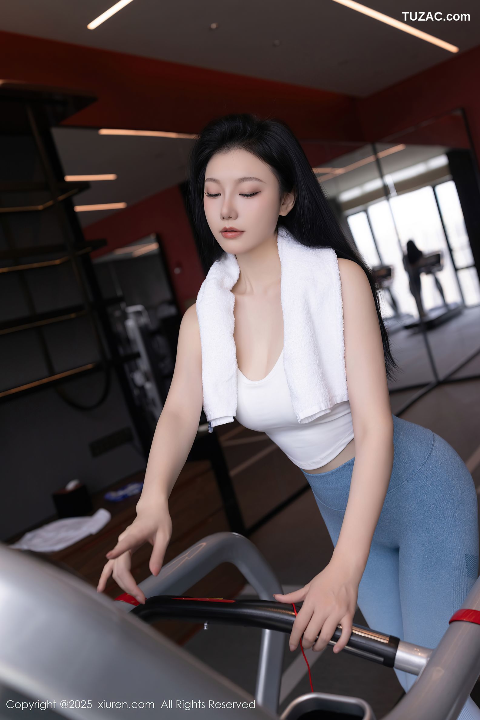 XiuRen秀人网-10272-安然anran-白色运动背心蓝色运动裤-2025.05.13