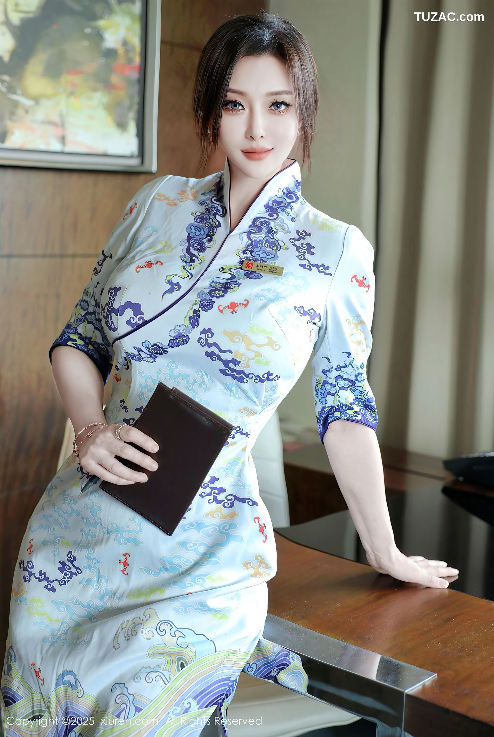 XiuRen秀人网-10273-苏一诺-青色旗袍灰色丝袜蓝色内衣-2025.05.14