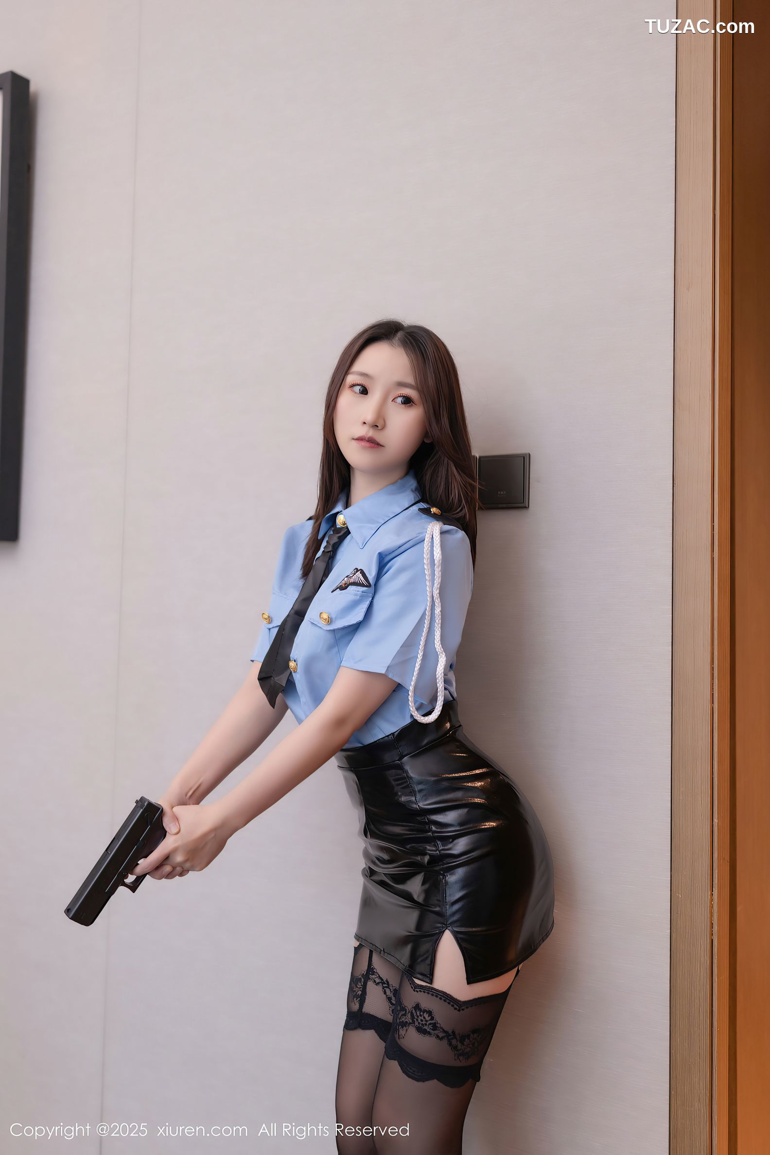 XiuRen秀人网-10277-杏子Yada-女警蓝衬衫黑短裙制服黑色内衣黑丝麻绳绑缚-2025.05.14