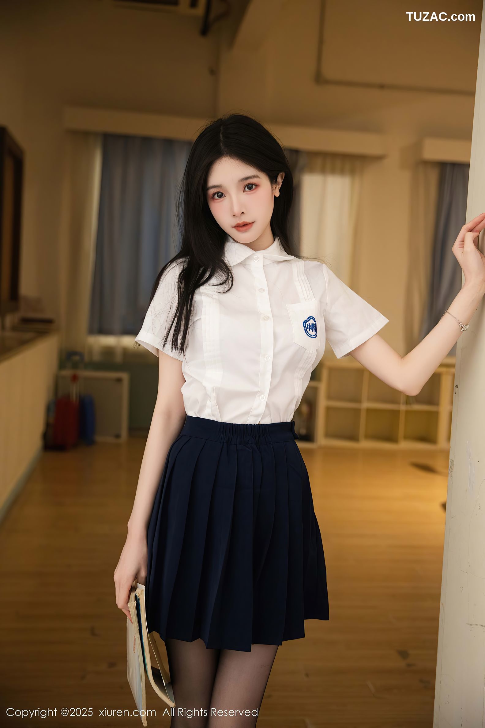 XiuRen秀人网-10287-布丁wow-JK制服深蓝百褶短裙魅惑黑丝-2025.05.16