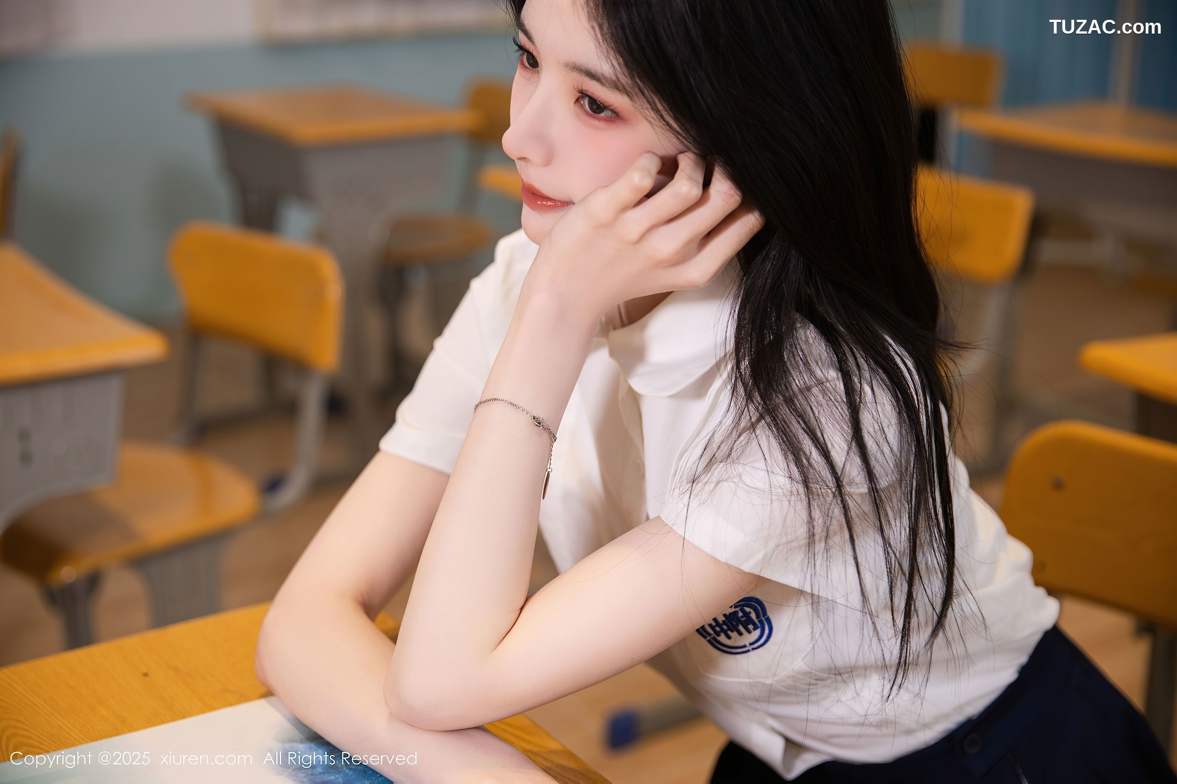 XiuRen秀人网-10287-布丁wow-JK制服深蓝百褶短裙魅惑黑丝-2025.05.16