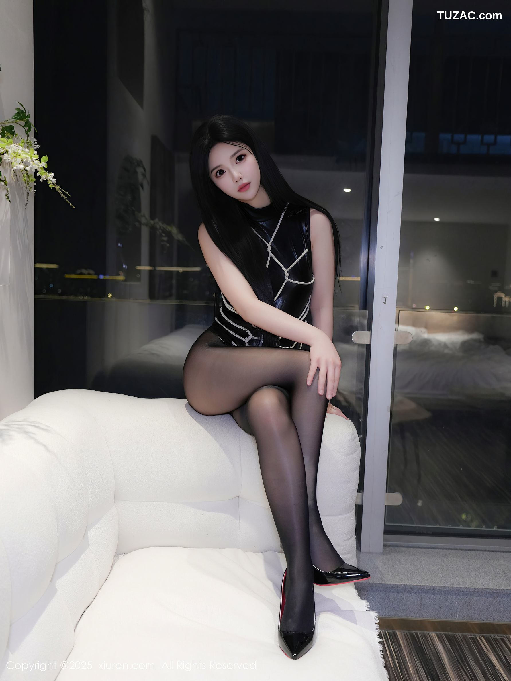 XiuRen秀人网-10299-沐言妍妍酱-黑色情趣服绑缚黑丝-2025.05.20