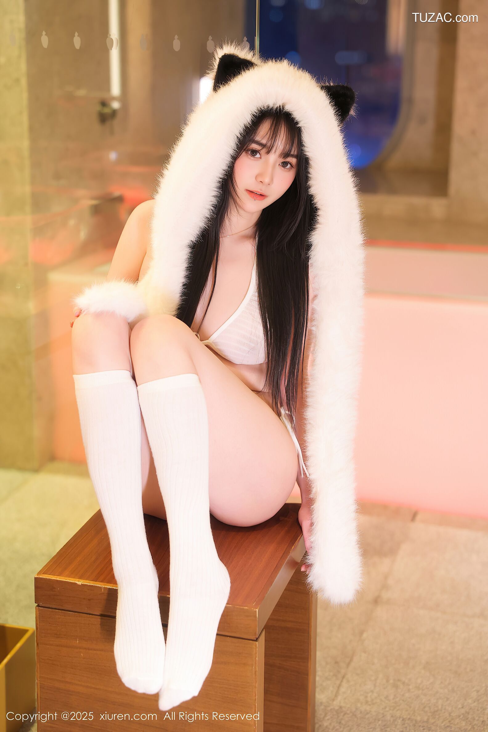 XiuRen秀人网-10302-软情-诱人白色丝袜情趣-2025.05.21